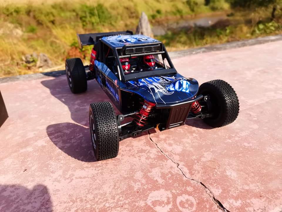 รถบังคับวิทยุ: Wltoys Item No:124018 มาตราส่วน: 1/12 ความเร็วสูงสุด: 60 กม. / ชม ระบบพลังงาน ESC: แผงวงจรรวม Motor:550 brushed motor