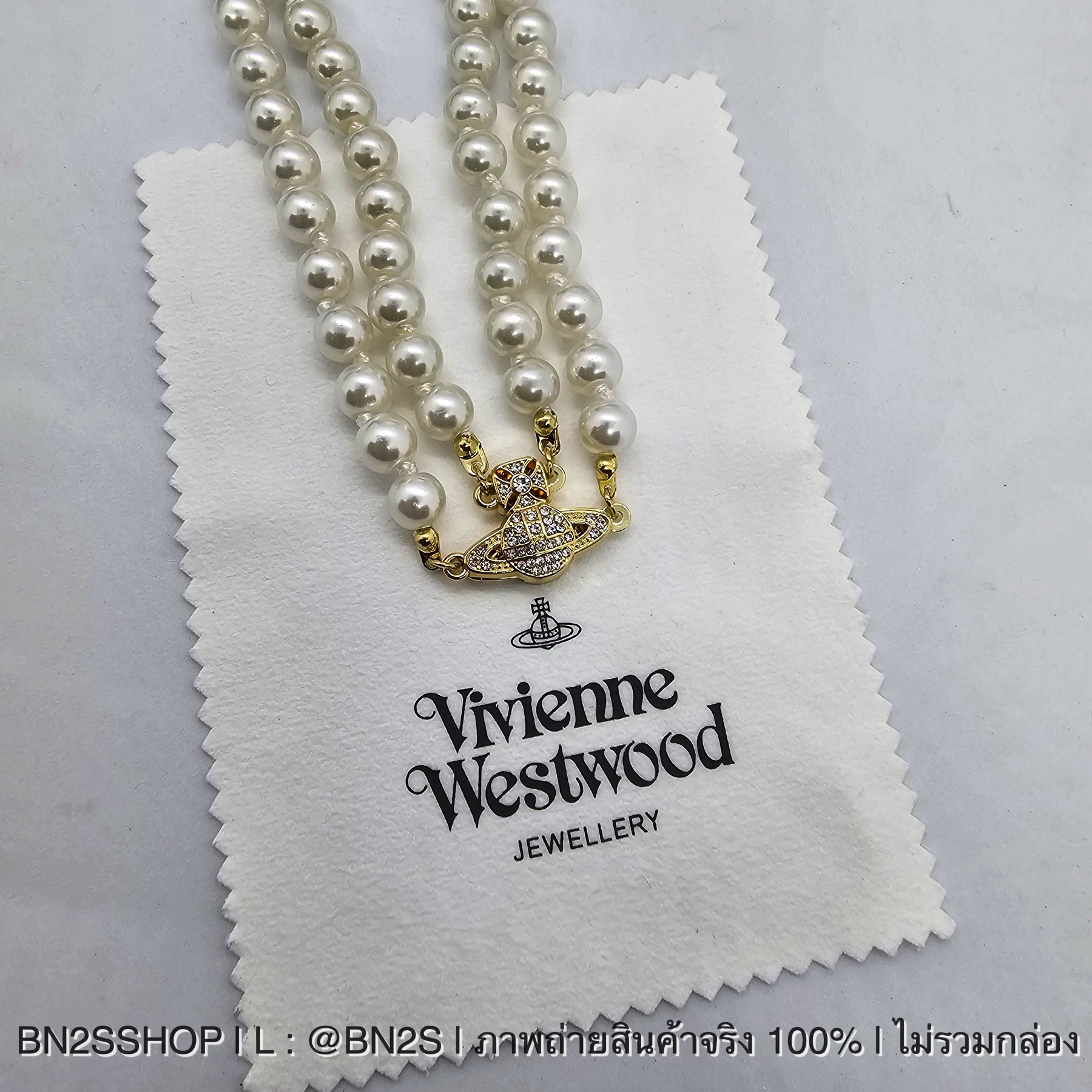 สีทอง | Vivienne Westwood Graziella embellished choker สร้อยคอโชกเกอร์ ไข่มุกสองเส้น อะไหล่เงินทอง จี้ดาวเสาร์ระกบแม่เหล็ก