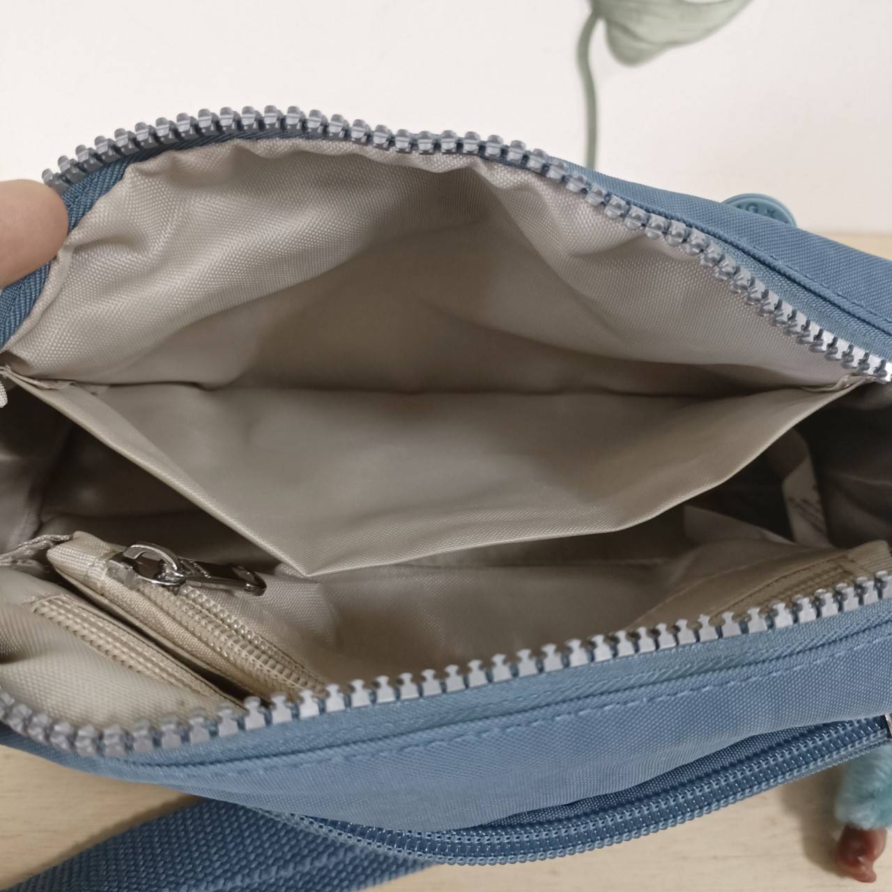 KIPLING คิปลิ้ง K16217 Seoul up sling bag คิปลิง กระเป๋าสะพายไหล่