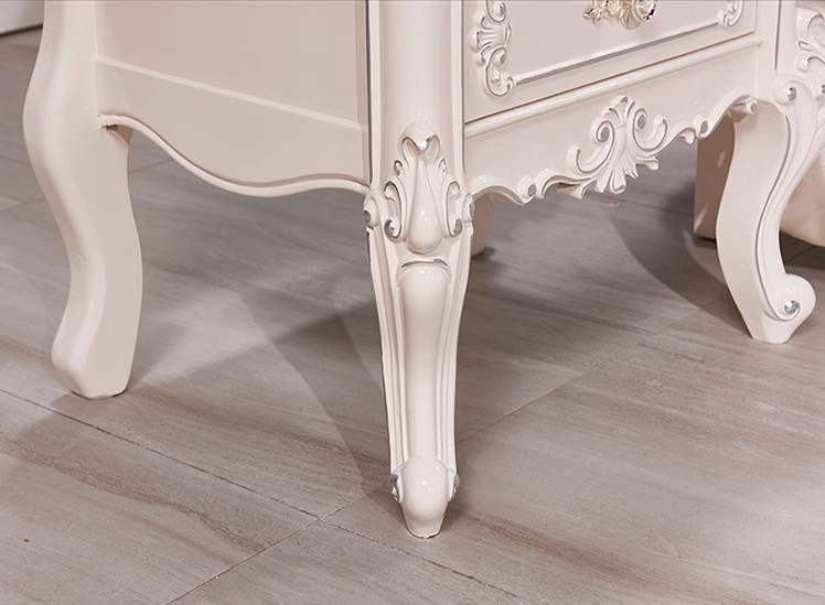 โต๊ะหัวเตียง โต๊ะหัวเตียงหลุยส์ 05