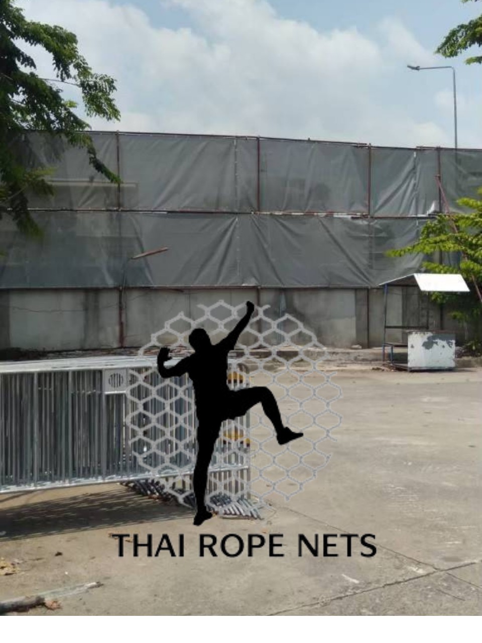 Mesh Sheet Safetynets เมทชีทตาข่ายกันตก ขนาด 1.88x50 m. มีความหนาให้เลือกหลายขนาด นำเข้าจากประเทศญี่ปุ่น ไม่ใช่สแลน แข็งแรงทนทาน ผลิตจากวัสดุ PVC Polyester ผสมสารป้องกัน UV