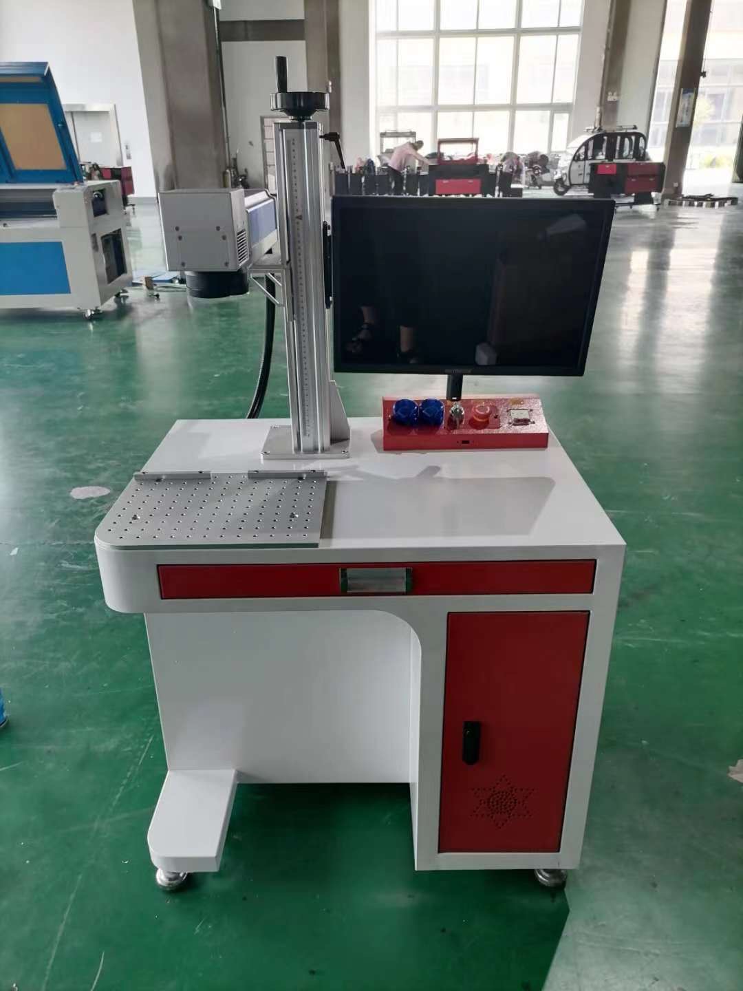 เครื่องยิงเลเซอร์ไฟเบอร์รุ่น YHFM-20/30/50W Laser Fiber Marking Machine YHFM-20/30/50W