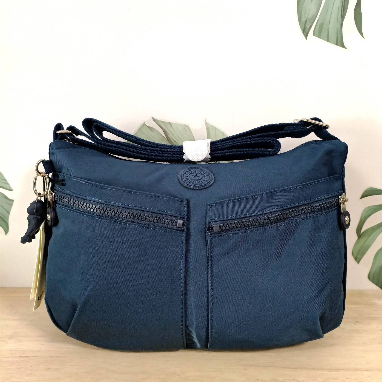 กระเป๋าคิปลิ้ง KIPLING กระเป๋าสะพายข้าง รุ่น Izellah