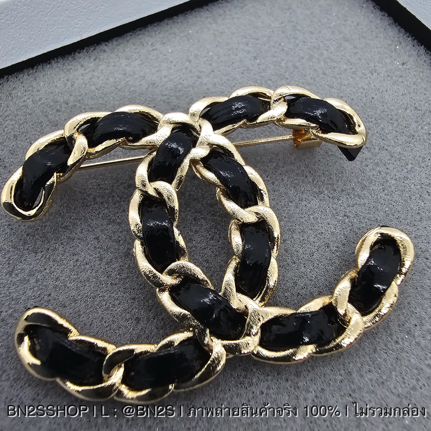 Chanel CC Logo Brooch เข็มกลัดติดสูท เข็มกลัดชาแนล รุ่นใหม่ งานสวย สายหนังโซ่เปีย