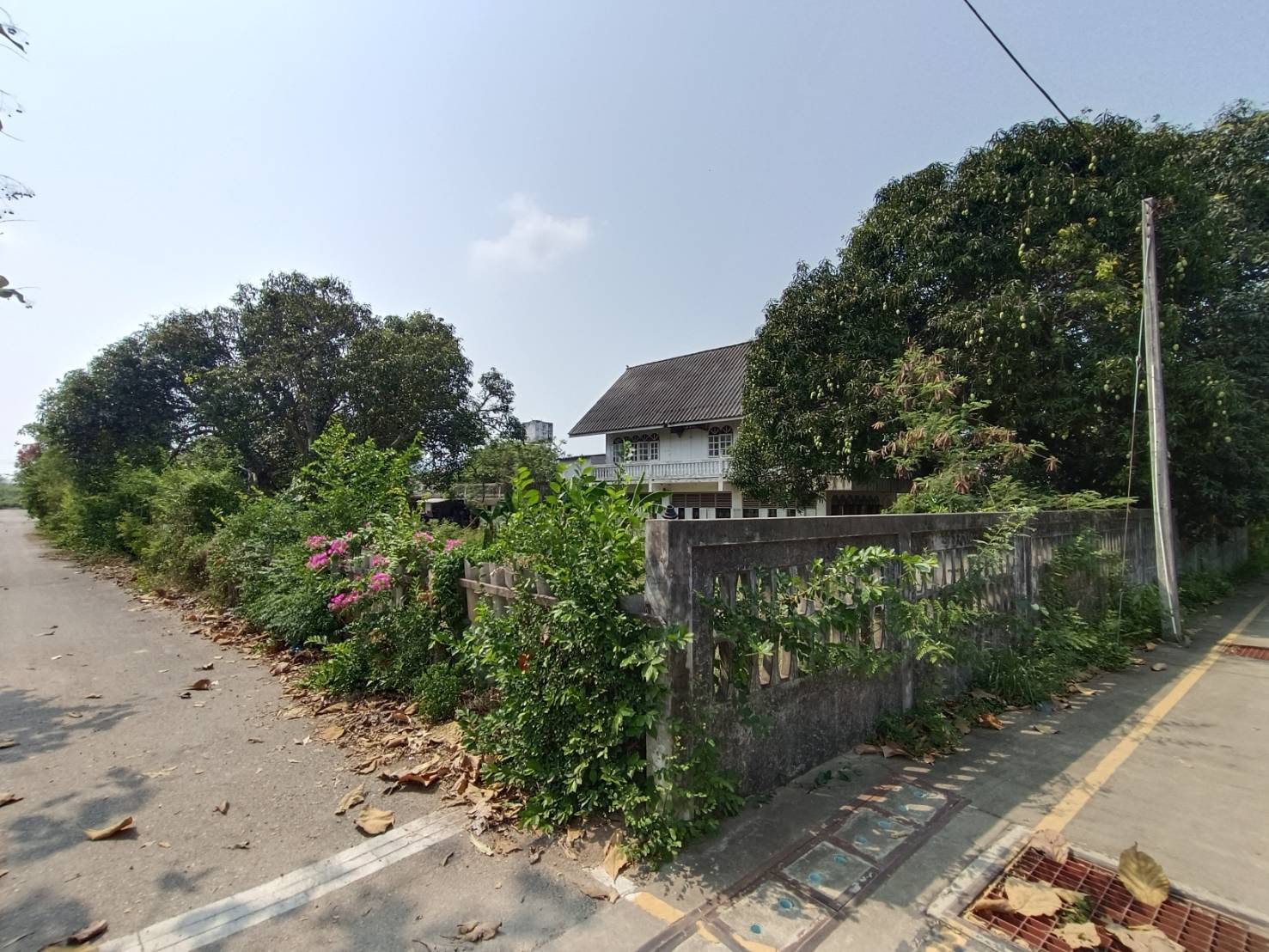 ขายบ้านที่ตำบลสัตหีบ อำเภอสัตหีบ จังหวัดชลบุรี เนื้อที่ 685.70 ตารางวา ใกล้ห้างแมคโคร สัตหีบ