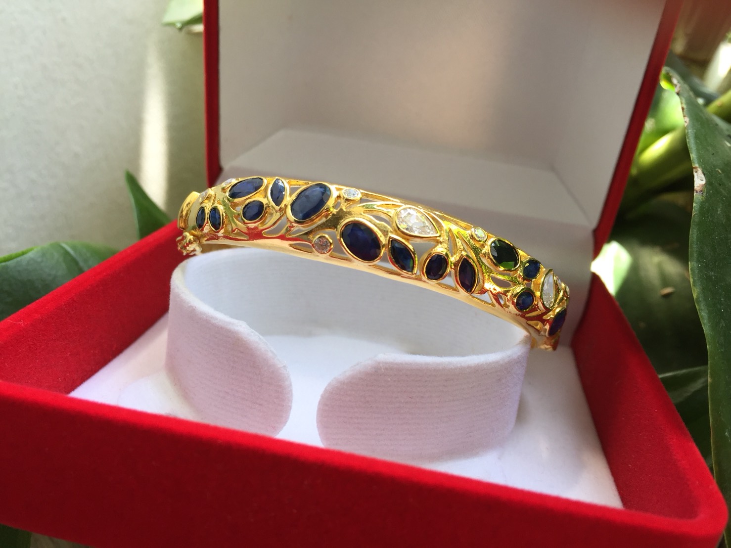 กำไลข้อมือ พลอยไพลินแท้ เสริมดวง