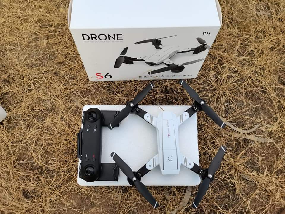 DRONE S6 SMART โดรนติดกล้อง 1080 P FPV WIFI 2.4GHZ มีระบบล็อคความสูงและบินกลับอัตโนมัติ บินง่ายชุดพร้อมเล่น