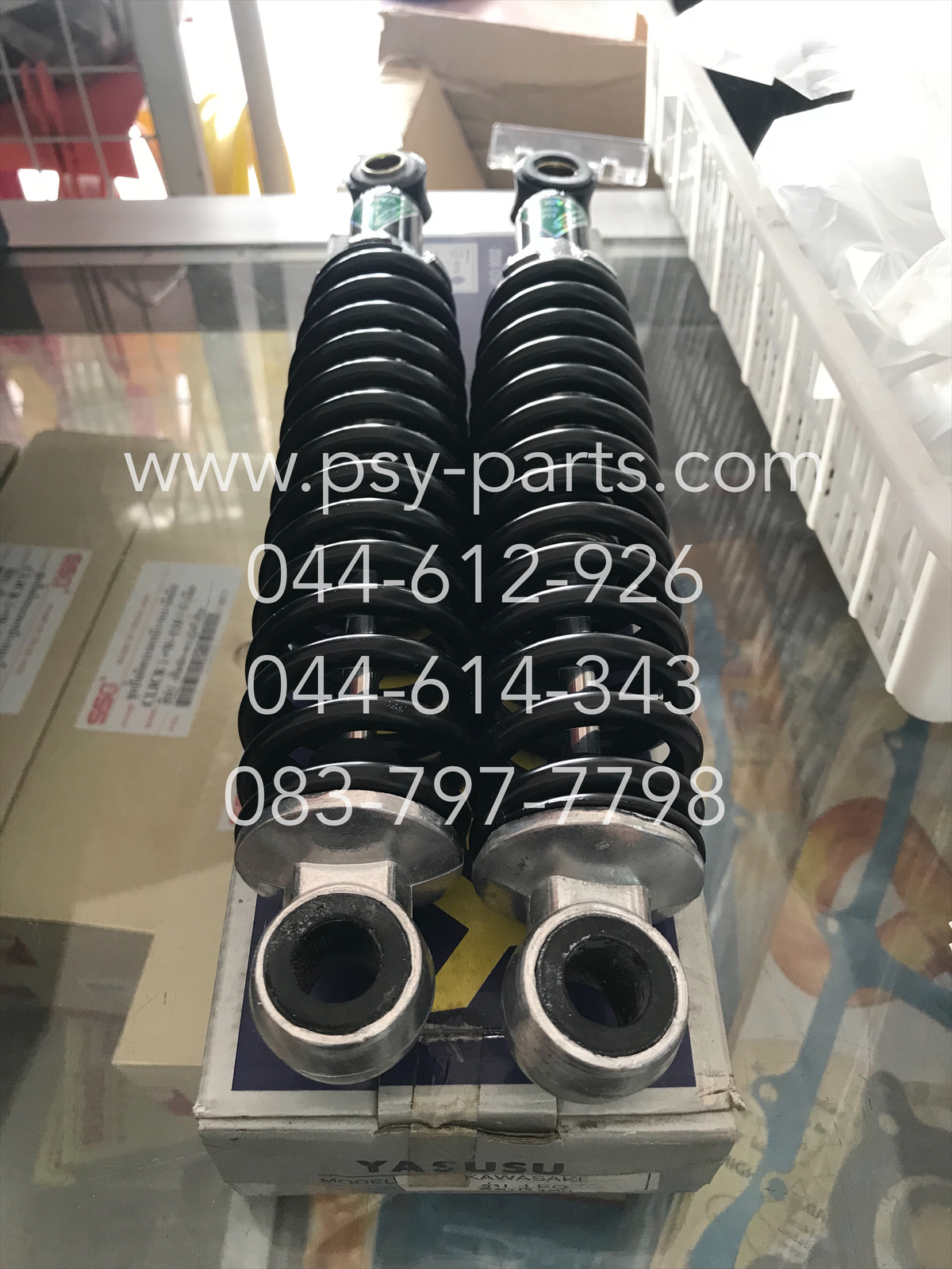 โช้คอัพหลัง LEO (AS120) สปริงดำ