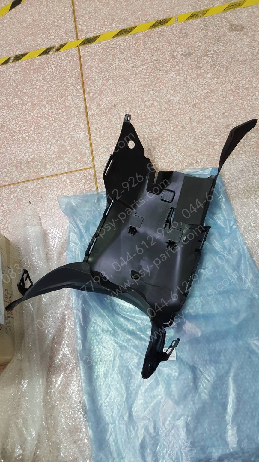 บังโคลนหน้า FAZZIO แท้ๆ ตัวใน BKF-F1553-00