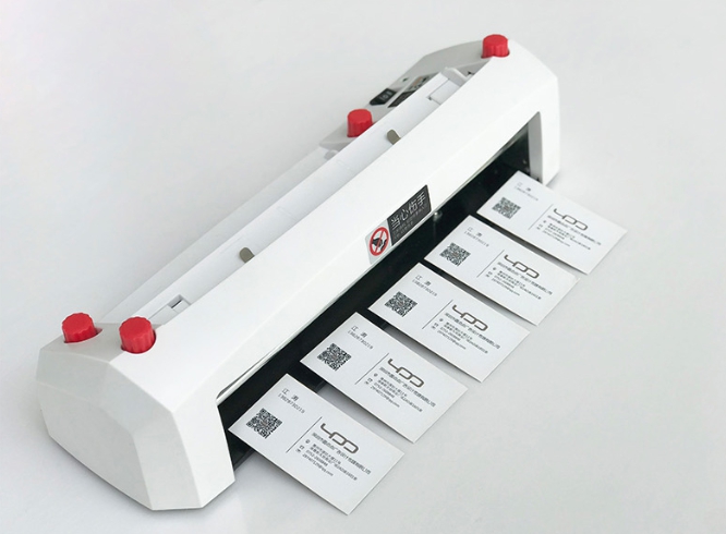 เครื่องตัดนามบัตรอัตโนมัติขนาด A4 รุ่น Sk316