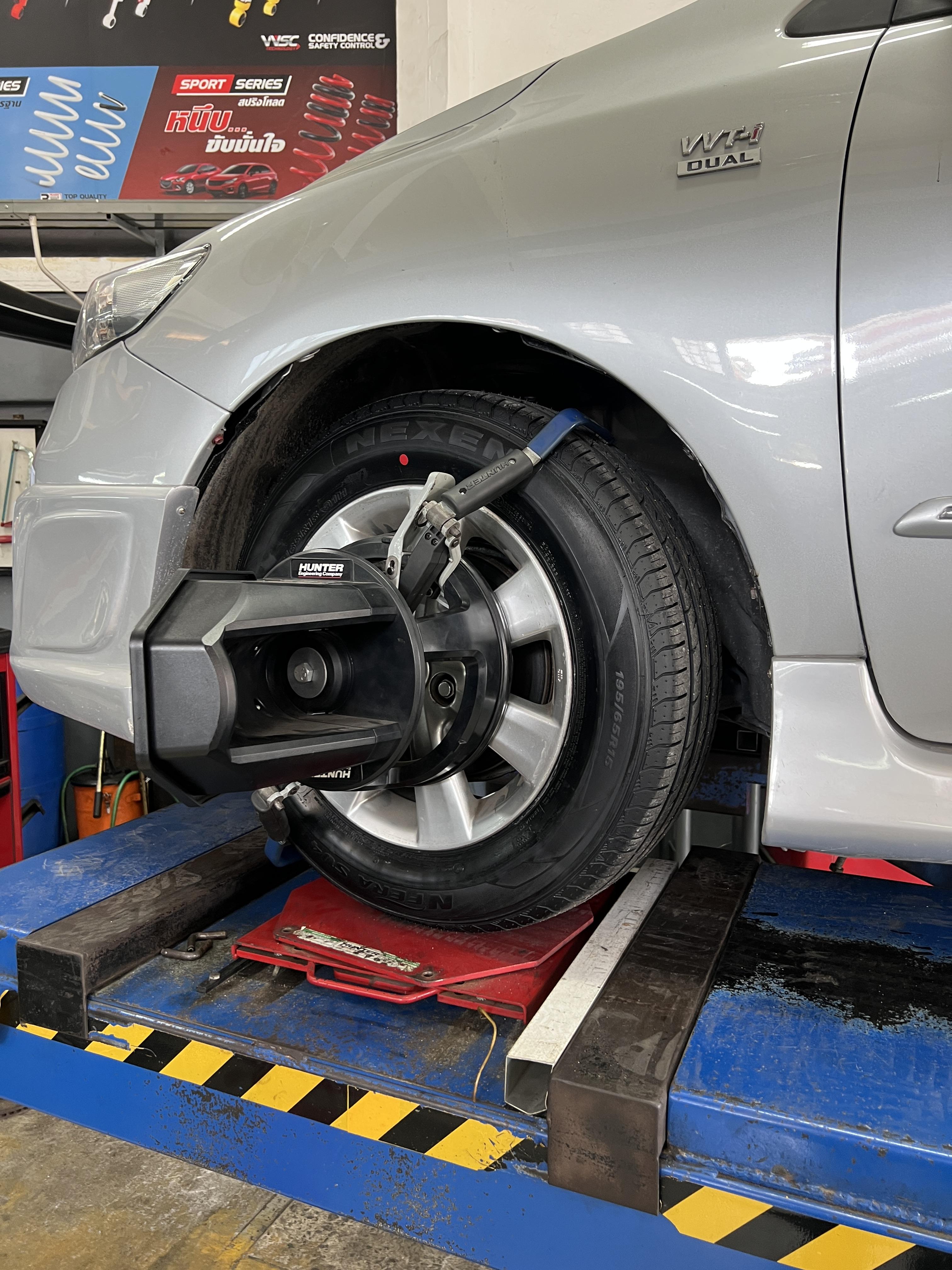 TOYOTA ALTISเข้ารับบริการเปลี่ยนยางรถยนต์ [+] NEXEN SU4 195/65R15 #ถ่ายให้เป๊ะแชร์ให้ปังกับยางNexen #เส้นต่อไปใช้เน็กเซ็น #nexentirethailand #nexentire #ยางรถยนต์ *เฉาพาะ NEXEN Pirelli ประกันยาง 1 ปี หรือ 25,000 กม. บาด บวม เบียด แตก ระเบิด เปลี่ยนเส้นใหม่ ครับ *เพื่อความรวดเร็วนัดหมายก่อนเข้ารับบริการครับ 𝙊𝙪𝙧 𝙎𝙚𝙧𝙫𝙞𝙘𝙚 บริการทางร้านเรารับทำอะไรบ้าง 👉มียางรถยนต์ทุกยี่ห้อให้เลือกซื้อ 👉โช้คอัพ สปริง 👉เช็คช่วงล่าง แก้ปัญหาให้ตรงจุด 👉ติดตั้งยางแบบไร้รอย 100% 👉บริการสลับยาง ตามอายุ 👉บริการล้างลิ้นปีกผีเสื้อ 👉บริการเช็คระยะรถยนต์ 👉เปลี่ยนถ่ายของเหลวทั้งระบบ 👉ตั้งศูนย์ด้วยเครื่อง HUNTER นำเข้าจาก USA สอบถามข้อมูลเพิ่มเติม หรือนัดหมายเข้ารับบริการ ☎️ : 08-6569-1915 ☎️ : 08-6544-5963 Line id : @88rw Facebook : https://www.facebook.com/88rwtire Location : https://goo.gl/maps/HrNUAZXPN94KvxZ98? #รถยนต์มีปัญหาไม่รู้ต้องแก้ตรงไหน ทางเรายินดี ตรวจหาปัญหาและหาวิธีแก้ บอกลูกค้าก่อนลงมือทำเสมอราคาเป็นธรรม #nexentires