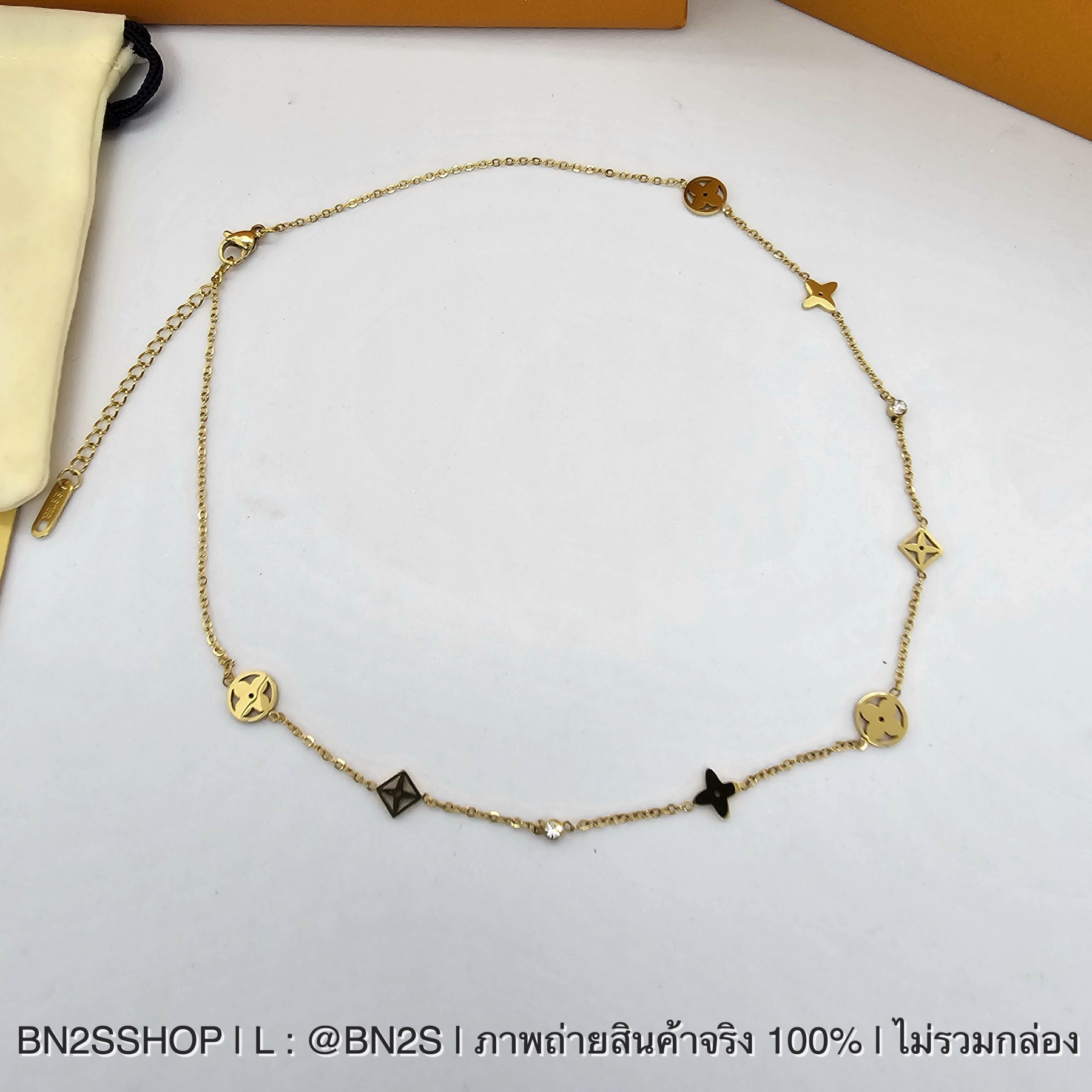 สร้อยคอสายโซ่ จี้ลายหลุยส์ โมโนแกรม Louis Vuitton Monogram Chain Necklace