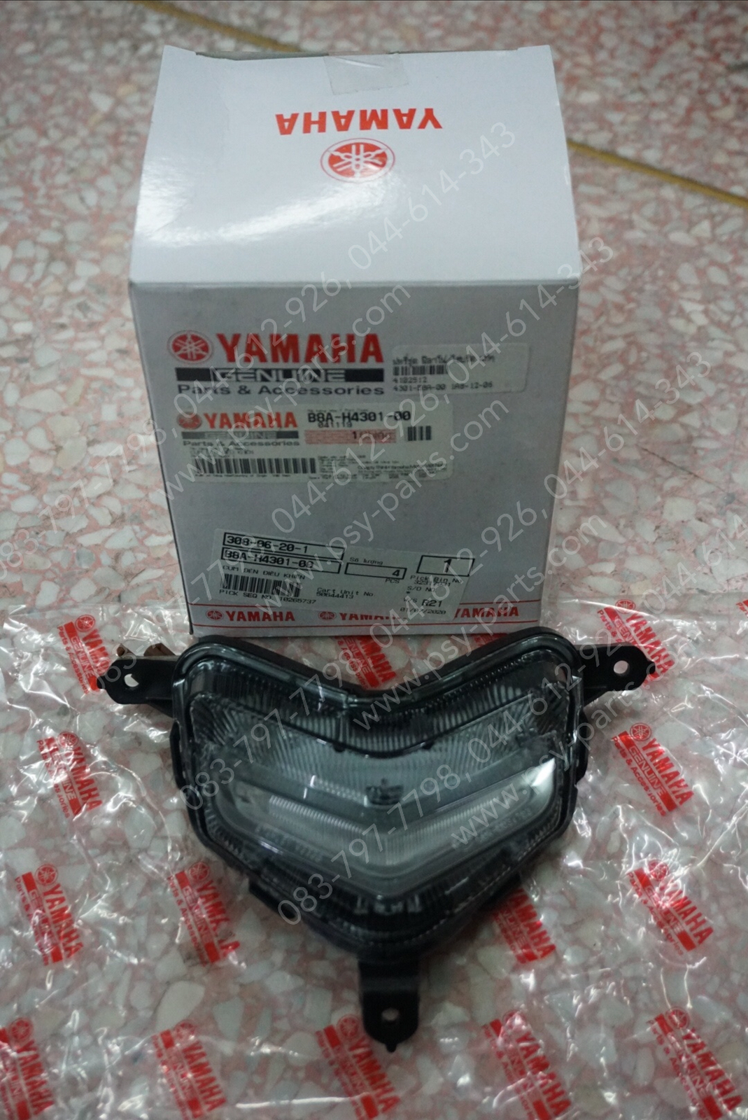ไฟหรี่ชุด FILANO/HYBRID แท้ๆ B8A-H4301-00
