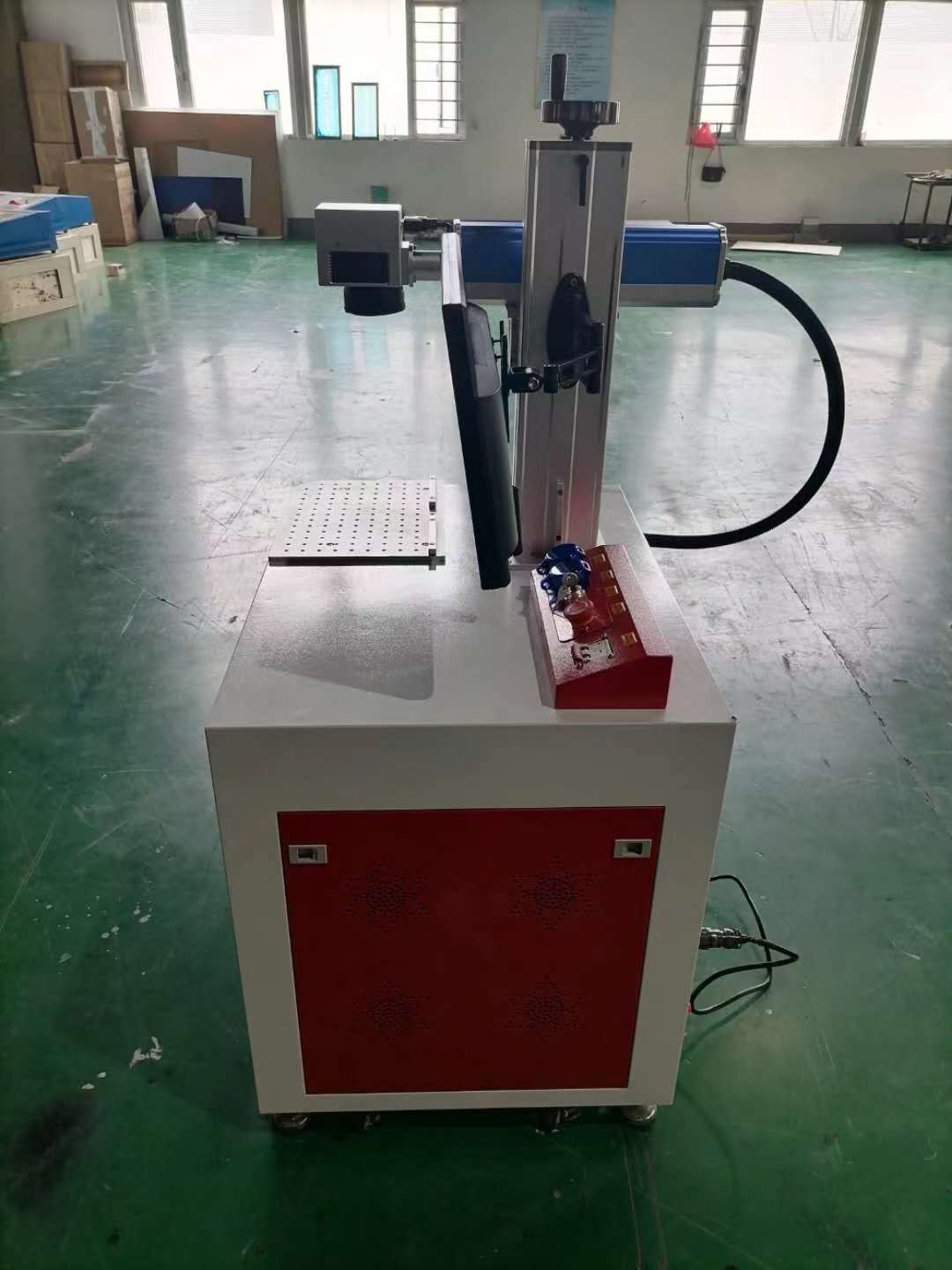 เครื่องยิงเลเซอร์ไฟเบอร์รุ่น YHFM-20/30/50W Laser Fiber Marking Machine YHFM-20/30/50W