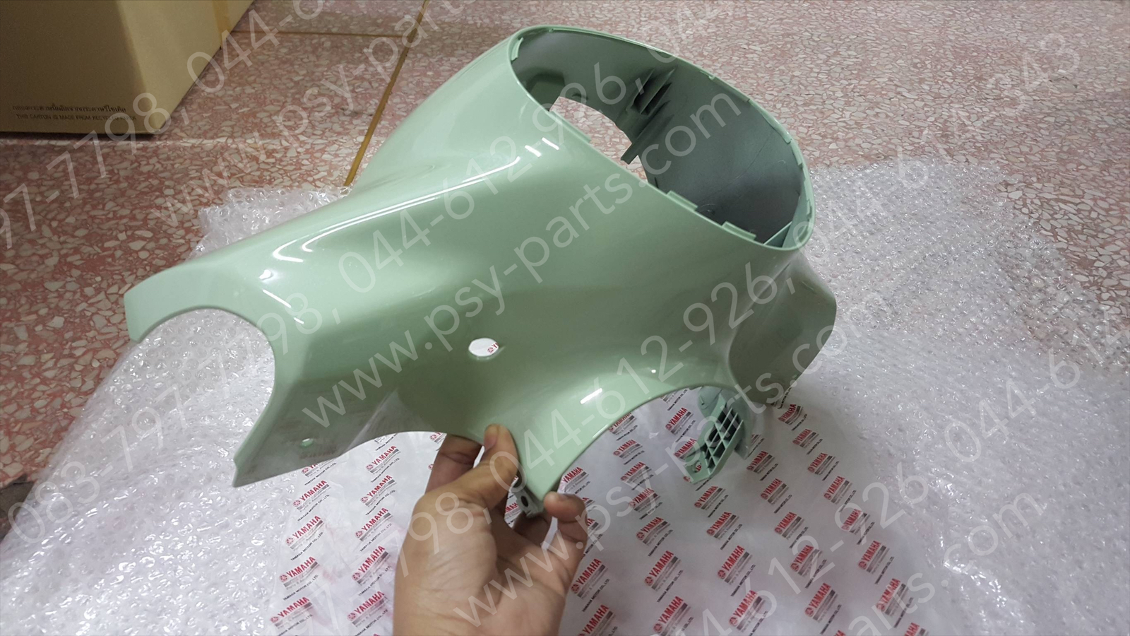 ฝาครอบแฮนด์-หน้า FILANO/HYBRID แท้ๆ สีเขียวเวสป้า (1667) B8B-F6143-00-PB