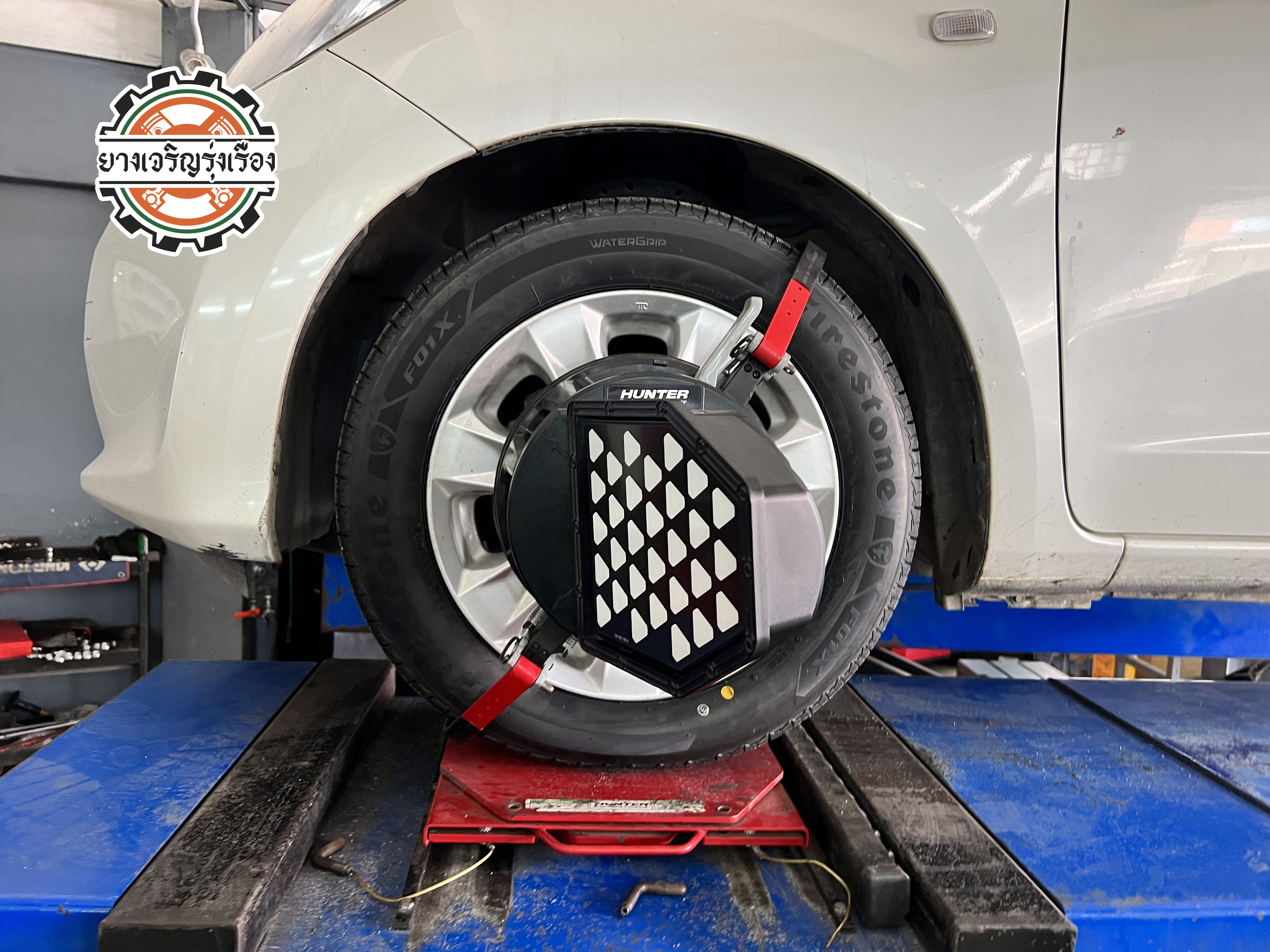 HONDA JAZZ HYBRID เปลี่ยนยางรถยนต์เน้นใช้งาน ประจำวัน FIRESTONE F01 X ขนาด 185/60R15 𝙊𝙪𝙧 𝙎𝙚𝙧𝙫𝙞𝙘𝙚 บริการทางร้าน เรารับทำอะไรบ้าง 🔧 ติดตั้งยางแบบไร้รอย 100% 🔧 บริการสลับยาง ตามอายุ 🔧 มียางรถยนต์ทุกยี่ห้อให้เลือกซื้อ 🔧 เช็คช่วงล่าง แก้ปัญหาให้ตรงจุด 🔧 บริการล้างลิ้นปีกผีเสื้อ 🔧 บริการเช็คระยะรถยนต์ 🔧 เปลี่ยนถ่ายของเหลวทั้งระบบ 🔧 ตั้งศูนย์ด้วยเครื่อง HUNTER นำเข้าจาก USA สอบถามข้อมูลเพิ่มเติม หรือนัดหมายเข้ารับบริการ Tel : 08-6569-1915 Tel : 08-6544-5963 Line id : @88rw Tiktok : https://www.tiktok.com/@88rwycrr Youtube : https://youtube.com/@88rw Facebook : https://www.facebook.com/88rwtire Location : https://goo.gl/maps/HrNUAZXPN94KvxZ98?coh=178573&entry=tt #รถยนต์มีปัญหาไม่รู้ต้องแก้ตรงไหน ทางเรายินดี ตรวจหาปัญหาและหาวิธีแก้ บอกลูกค้าก่อนลงมือทำเสมอราคาเป็นธรรมไม่เอาเปรียบ สบายใจคุณลูกค้า ---------------------------------- ดูแลให้คำปรึกษาทุกปัญหาคาใจ ไม่ทิ้งลูกค้า มีบริการหลังการขาย 【ให้ผู้เชี่ยวชาญของเรา ดูแลรถคุณ】 ร้านยางเจริญรุ่งเรือง ยินดีต้อนรับครับ ---------------------------------- #โช๊คอัพรถยนต์ #monroe #yss #kayaba #profender #ร้านยางเจริญรุ่งเรือง #นนทบุรี #งามวงศ์วาน #amsfix #บริการช่วงล่างรถยนต์ #ซ่อมบำรุงช่วงล่าง #เซทอัพโช๊คอัพรถยนต์