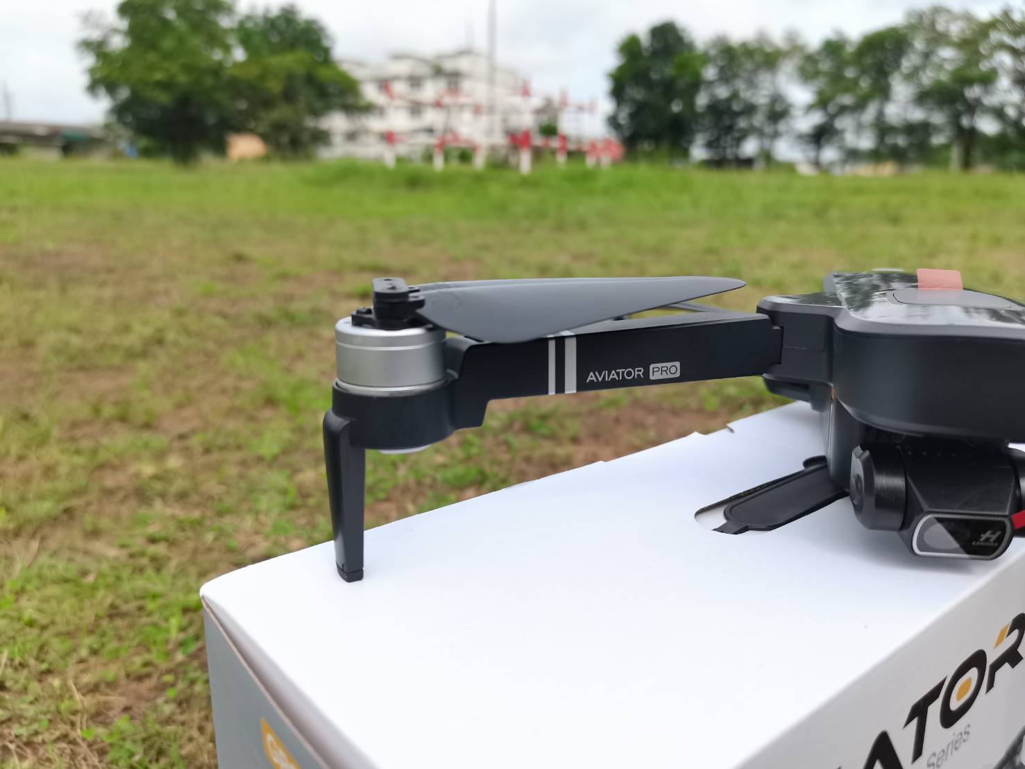 ใหม่ล่าสุด AVIATOP PRO 8811 4K 2.4GHZ WIFI FPV 5G 3GX ระบบกันสั่นพร้อมระบบ GPS ควบคุมการบิน สินค้าชุดพร้อมบิน