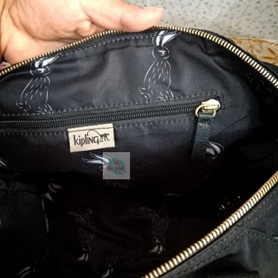 Kipling กระเป๋าสะพาย รุ่น ART HELEN LEE