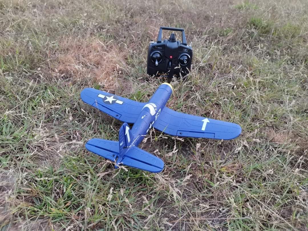VOLENTEX RC F4U CORSAIR เครื่องบินบังคับวิทยุ 4CH 2.4 GHZ GYRO 6G ชุดพร้อมเล่น