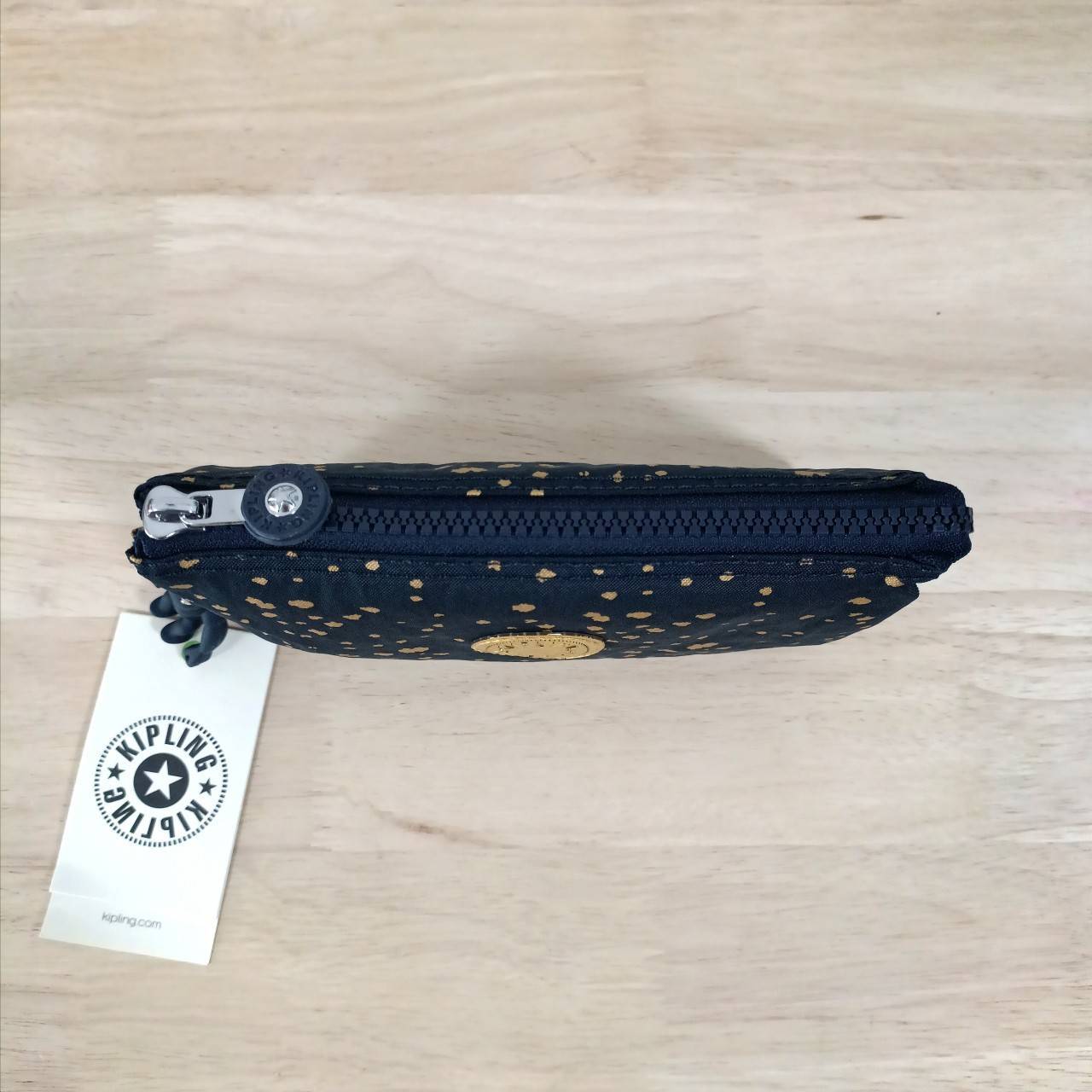 กระเป๋าคล้องมือ Kipling Creativity Large Pouch คิปลิ้ง