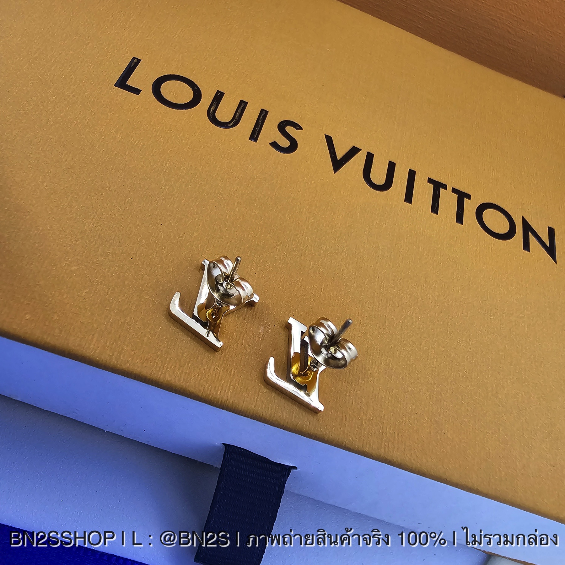 Louis Vuitton LV Studs Earrings อะไหล่ทอง โลโก้หลุย งานสวย ใส่ทน ก้านแข็งแรง