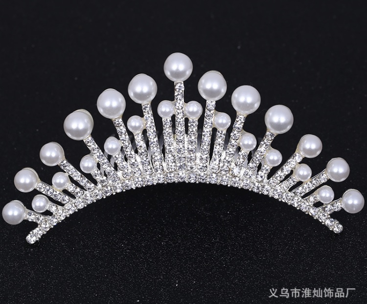 มงกุฏประดับมุข เพชรสวยโดดเด่นสวยงาม ขนาดกว้าง11 สูง 4ซม. แบบหวีปักง่าย #พร้อมส่ง