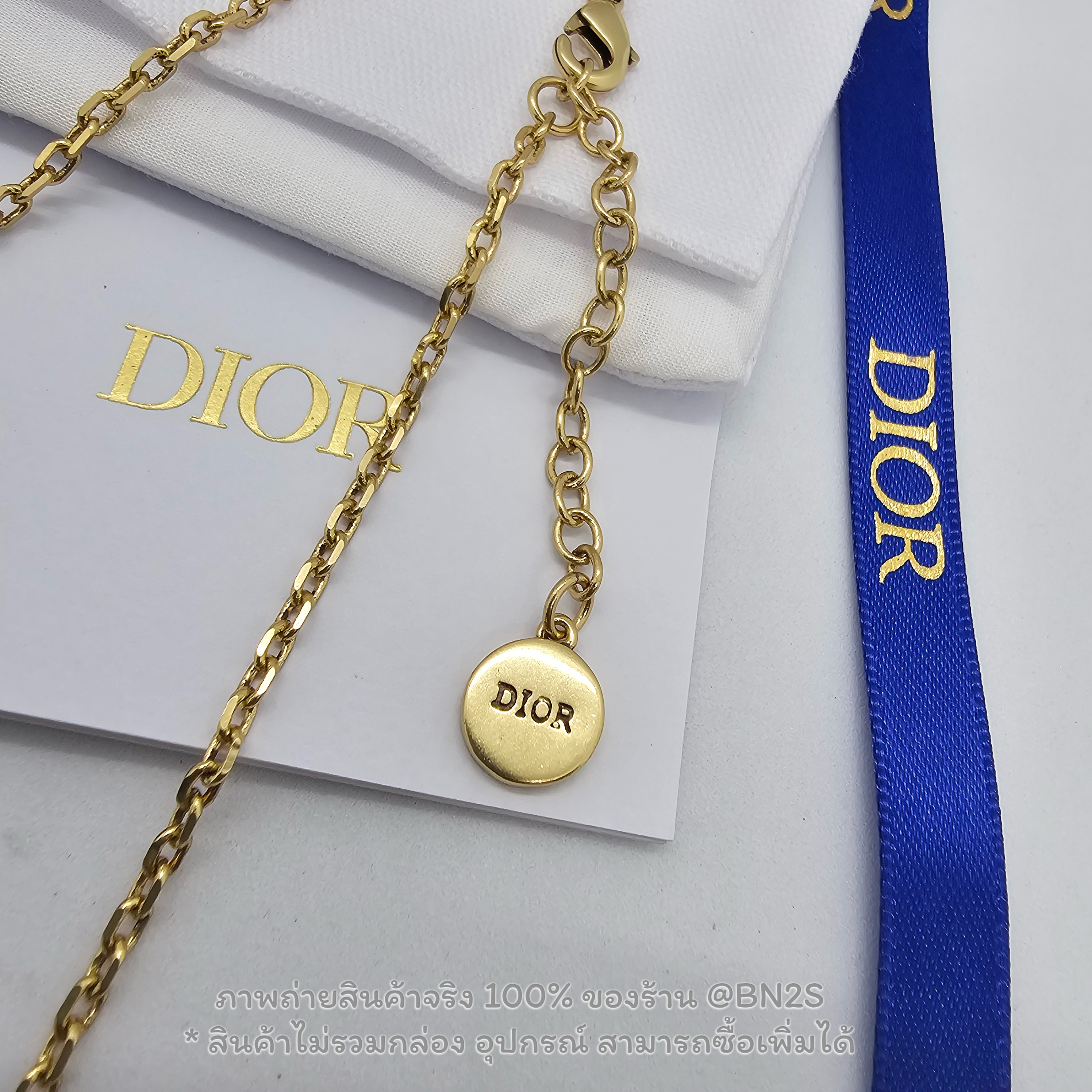 [ออริ] J'Adior Star Choker Chain Necklace Metal with Crystals and Faux Pearls สร้อยคอประดับไข่มุก โชว์โลโก้พร้อมคริสตัล เกรด ออริ 1:1 ฟรีถุงกระดาษ / ซองซิปล็อค