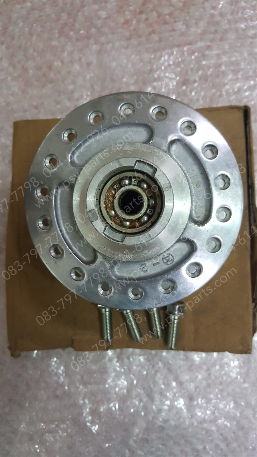 ดุมล้อหน้า AR 125R แท้ๆ 41034-1028