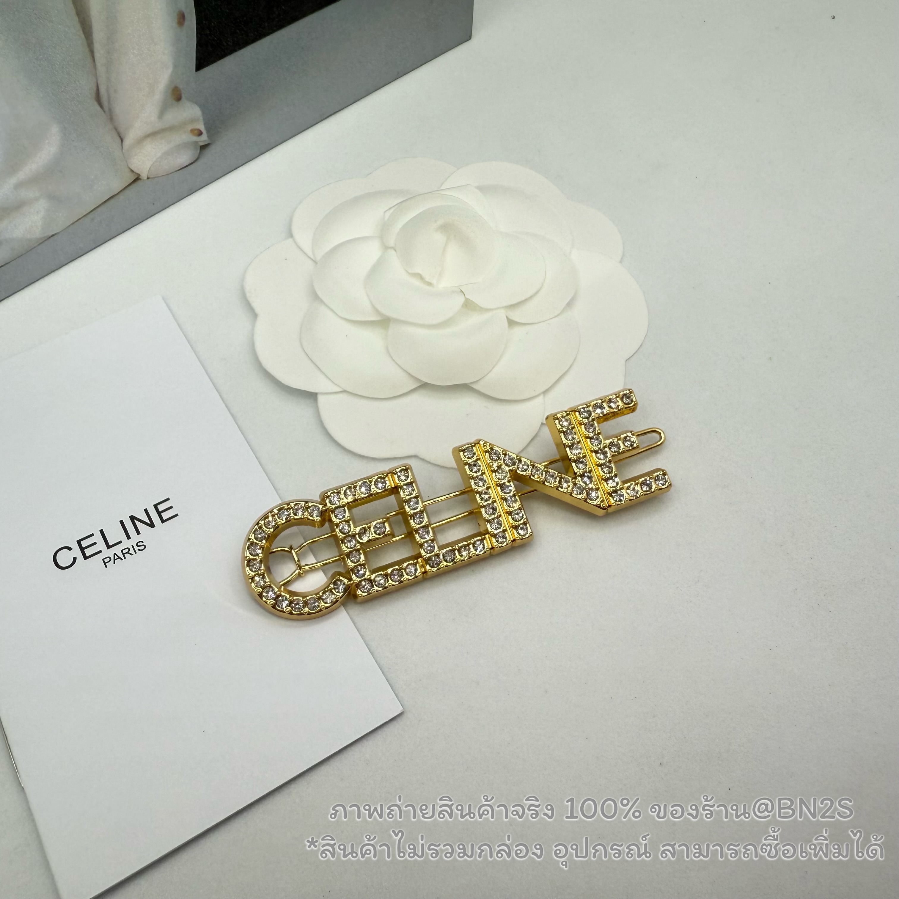 สีทอง | CL LOGO TEXT HAIR CLIP กิ๊บหนีบผมซีลีน โชว์โลโก้ตัวอักษร ประดับเพชร งานสวย ภาพถ่ายงานจริง 2 สีให้เลือก พร้อมส่งในไทย