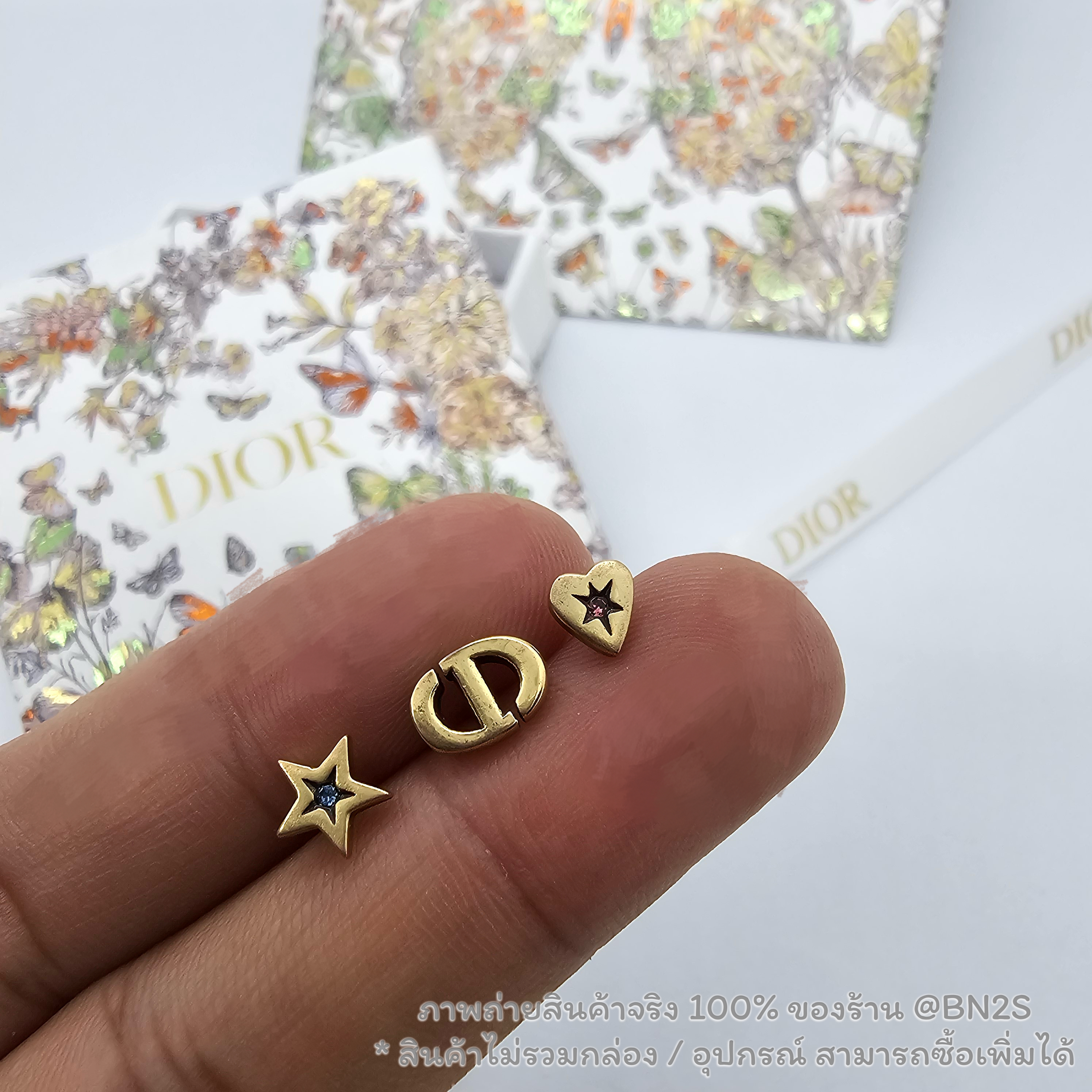 [ออริ] Christain Dior Lucky Charms Set of Stud Earrings Antique Gold-Finish Metal ต่างหู ชุดเช็ท 3 ชิ้น อะไหล่ทองปัดเงาดำ มีถุงกระดาษ ซองซิปล็อค *ไม่รวมกล่อง