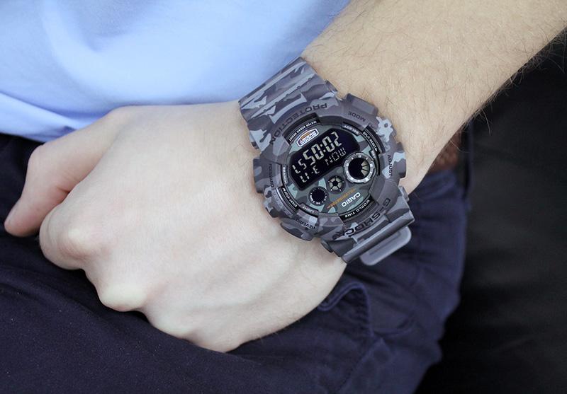 Casio G-Shock ชาย GD-120CM-8DR