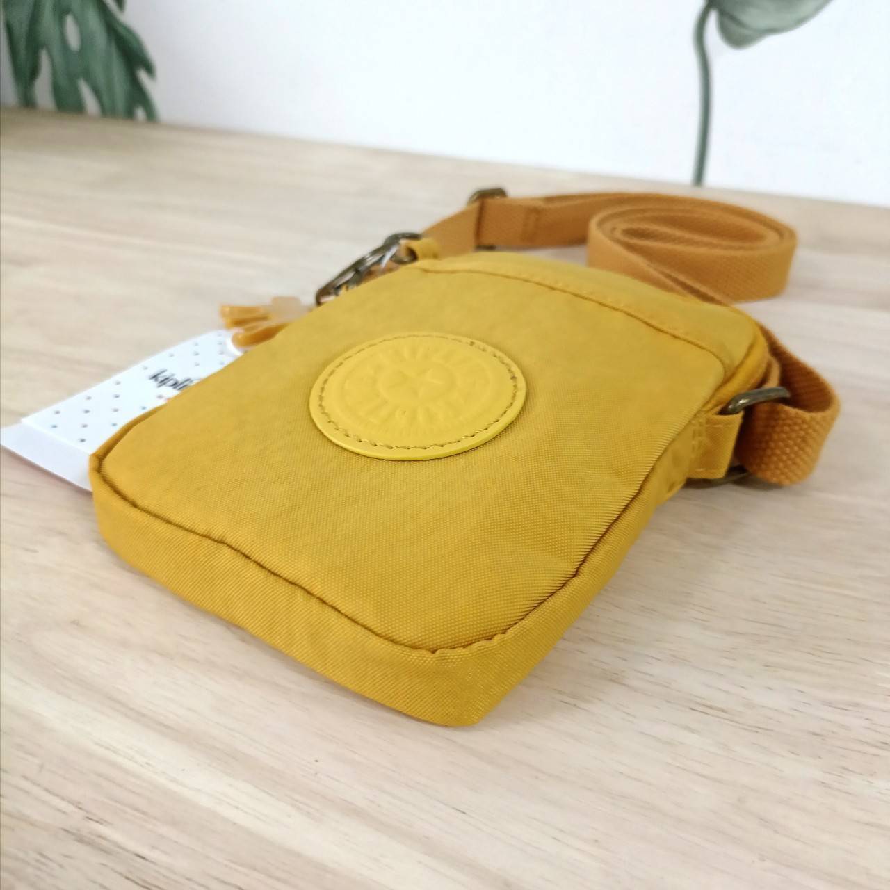 กระเป๋าใส่โทรศัพท์ KIPLING Tally crossbody กระเป๋าคิปลิ้ง