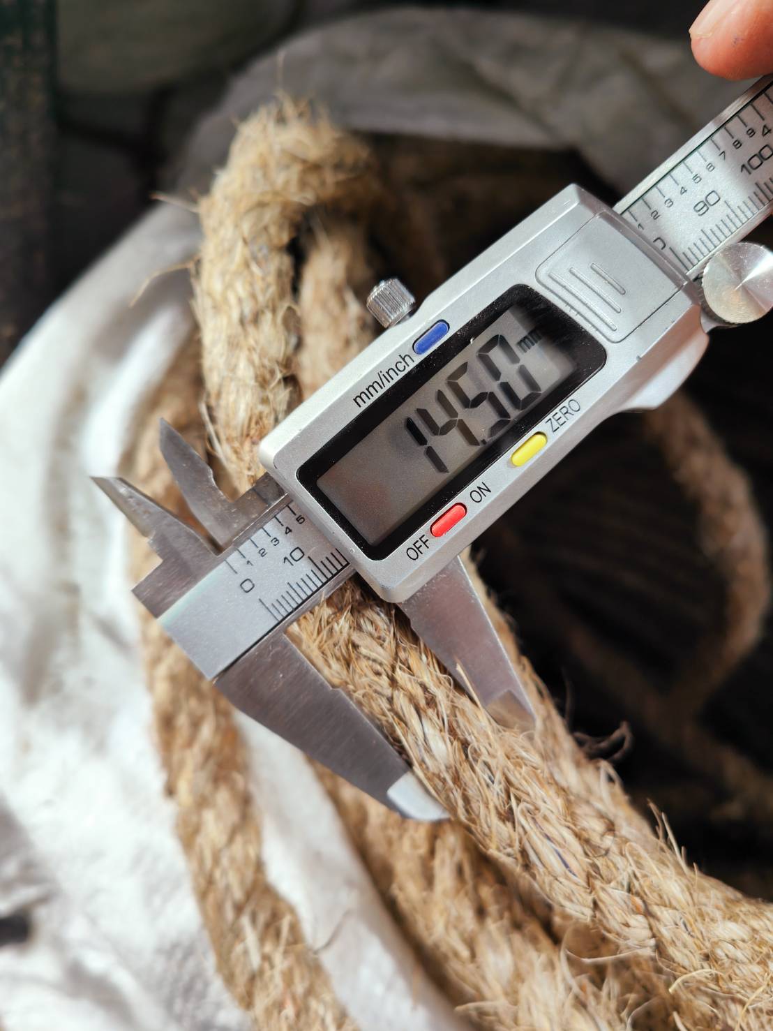 เชือกทำชิงช้า ขนาด 14 mm. พร้อมส่ง เชือกป่านมะนิลา เชือกสีธรรมชาติ (ยาว 200 เมตร)