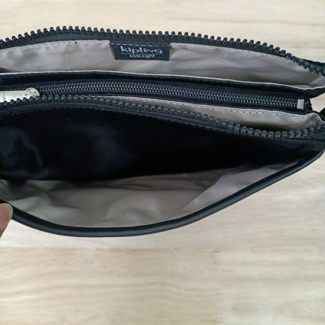 KIPLING กระเป๋าสะพาย กระเป๋าคิปลิ้ง RIRI Crossbody bag