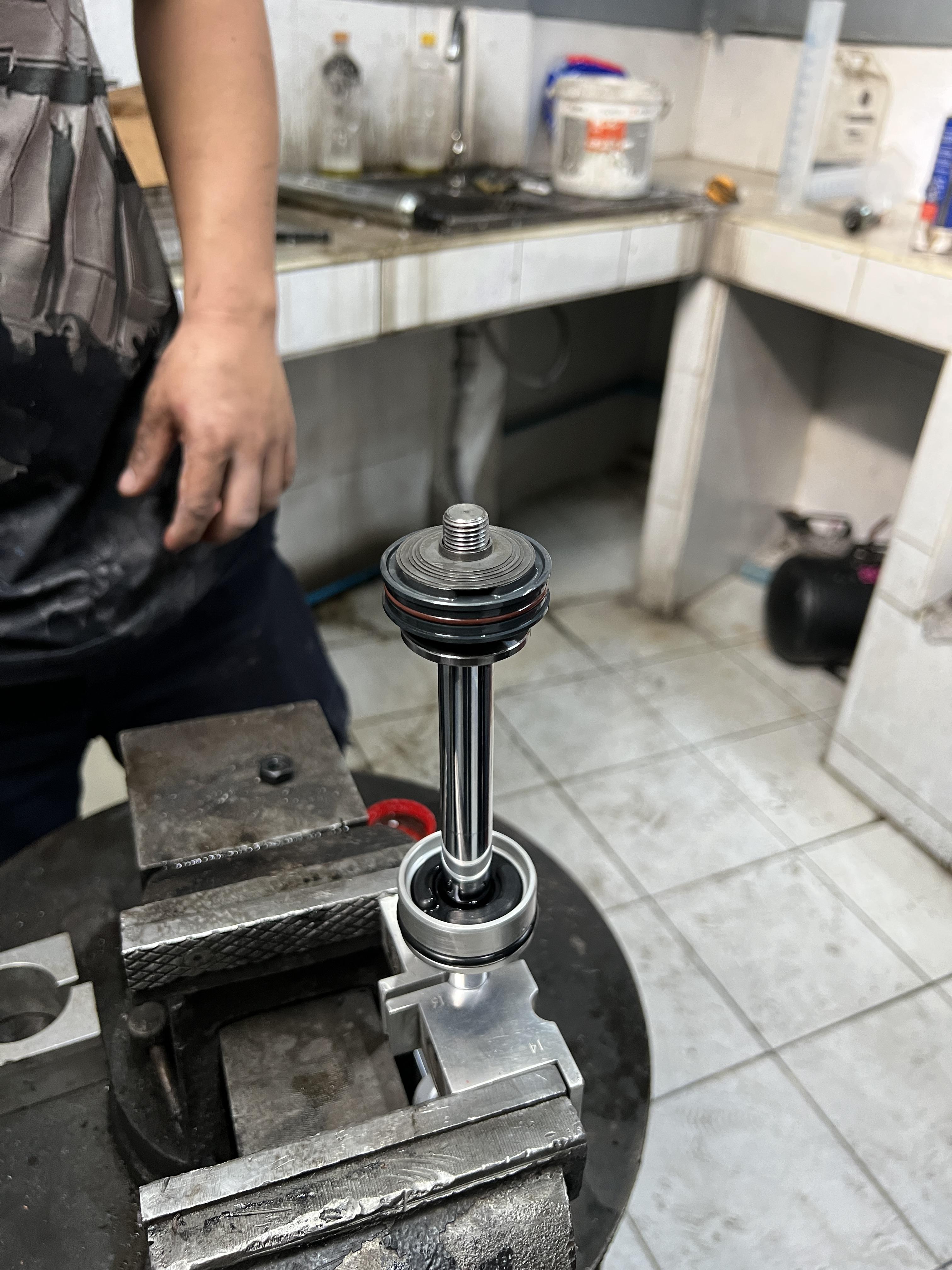 🛠️ โช้คอัพ YSS E-Series รั่วซึม? ซ่อมที่ศูนย์ซ่อม YSS นนทบุรี! Isuzu MU-X คันนี้ วิ่งมา 150,000 กม. โช้คอัพเริ่มมีอาการรั่วซึม ได้เวลาฟื้นฟู! ✅ เราคือศูนย์ซ่อมที่ได้รับการแต่งตั้งจาก YSS โดยตรง ✅ ใช้อะไหล่แท้เบิกศูนย์เท่านั้น: แกนใหม่, ชุดซีลใหม่, น้ำมันสังเคราะห์ใหม่ ✅ Setup & ตั้งศูนย์: จบงานติดตั้งและตั้งศูนย์ให้พร้อมใช้ในที่เดียว 👉 มั่นใจในมาตรฐาน! คืนประสิทธิภาพโช้คอัพให้รถคุณกลับมานิ่ง หนึบ เหมือนใหม่! #YSS #YSSShop #ซ่อมโช้คอัพ #Overhaul #IsuzuMux #ยางเจริญรุ่งเรือง #นนทบุรี #งามวงศ์วาน #ร้านซ่อมช่วงล่างดีๆใกล้ฉัน