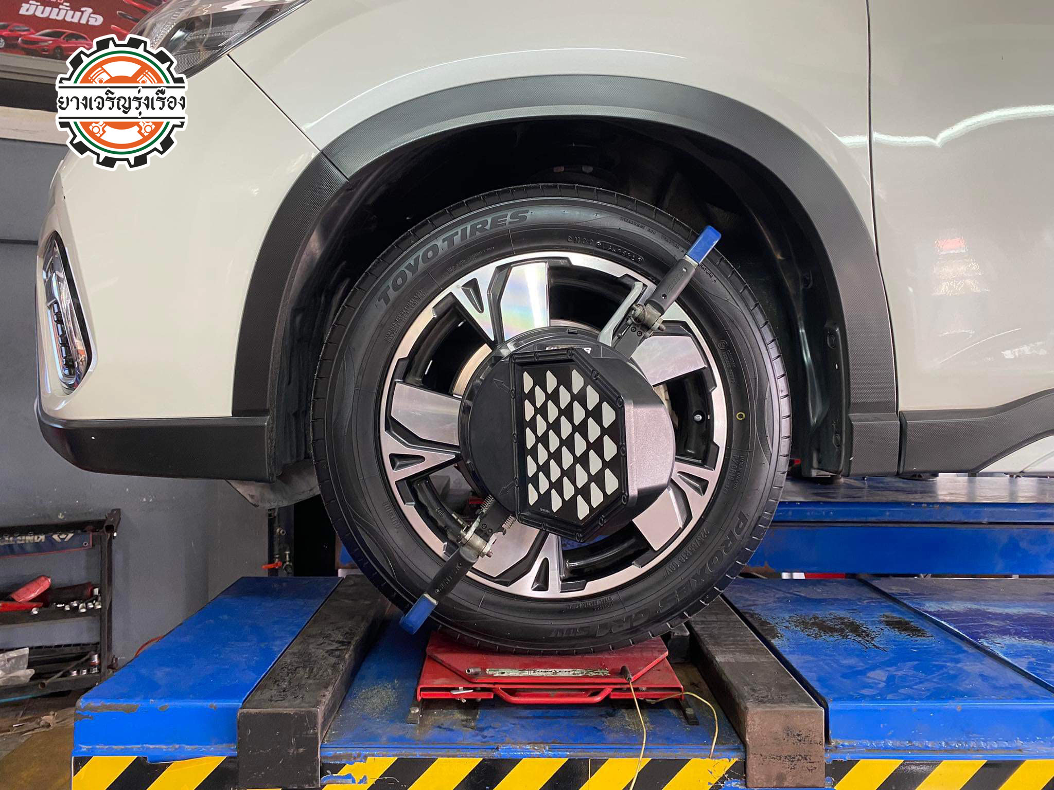 SUBARU FORESTER เข้ารับบริการเปลี่ยนยางรถยนต์ เน้นคุณภาพ ราคาเหมาะสม ☄️TOYO TIRES PROXES CR1 SUV 98V ขนาด 225/55R18 𝙊𝙪𝙧 𝙎𝙚𝙧𝙫𝙞𝙘𝙚 บริการทางร้านเรารับทำอะไรบ้าง 🔧 ติดตั้งยางแบบไร้รอย 100% 🔧 บริการสลับยาง ตามอายุ 🔧 มียางรถยนต์ทุกยี่ห้อให้เลือกซื้อ 🔧 เช็คช่วงล่าง แก้ปัญหาให้ตรงจุด 🔧 บริการล้างลิ้นปีกผีเสื้อ 🔧 บริการเช็คระยะรถยนต์ 🔧 เปลี่ยนถ่ายของเหลวทั้งระบบ 🔧 ตั้งศูนย์ด้วยเครื่อง HUNTER นำเข้าจาก USA สอบถามข้อมูลเพิ่มเติม หรือนัดหมายเข้ารับบริการ Tel : 08-6569-1915 Tel : 08-6544-5963 Line id : @88rw Tiktok : https://www.tiktok.com/@88rwycrr Youtube : https://youtube.com/@88rw Facebook : https://www.facebook.com/88rwtire Location : https://goo.gl/maps/HrNUAZXPN94KvxZ98?coh=178573&entry=tt #รถยนต์มีปัญหาไม่รู้ต้องแก้ตรงไหน ทางเรายินดี ตรวจหาปัญหาและหาวิธีแก้ บอกลูกค้าก่อนลงมือทำเสมอราคาเป็นธรรมไม่เอาเปรียบ สบายใจคุณลูกค้า ---------------------------------- ดูแลให้คำปรึกษาทุกปัญหาคาใจ ไม่ทิ้งลูกค้า มีบริการหลังการขาย 【ให้ผู้เชี่ยวชาญของเรา ดูแลรถคุณ】 ร้านยางเจริญรุ่งเรือง ยินดีต้อนรับครับ ---------------------------------- #โช๊คอัพรถยนต์ #monroe #yss #kayaba #profender #ร้านยางเจริญรุ่งเรือง #นนทบุรี #งามวงศ์วาน #amsfix #บริการช่วงล่างรถยนต์ #ซ่อมบำรุงช่วงล่าง #เซทอัพโช๊คอัพรถยนต์