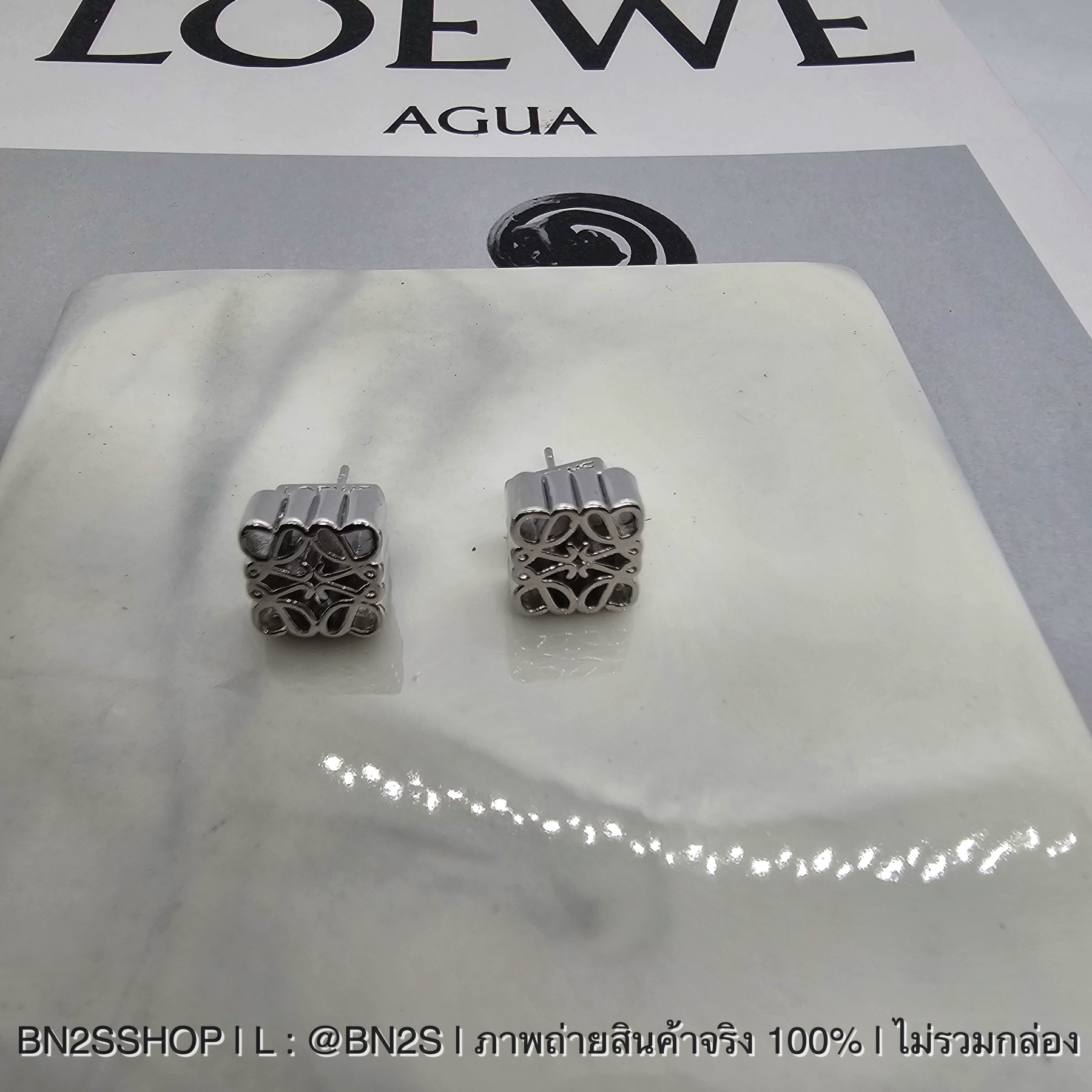 สีเงิน |. Loewe Annagram Earrings ต่างหูโลเอเว่ จี้สตั๊ด มีทับหลัง ปั๊มแบรนด์ พร้อมส่งในไทย