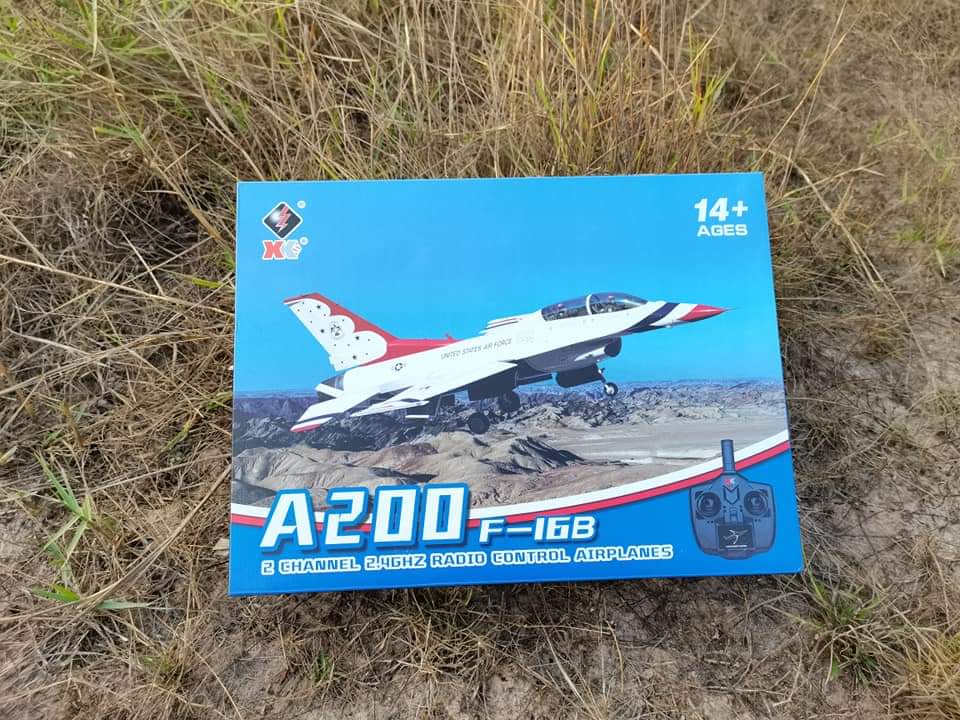 เครื่องบินบังคับวิทยุ XK A200 (F-16B) เครื่องบิน RC แบตเตอรี่ 3.7 V 300MAH ระบบไจโล ชุดพร้อมบิน