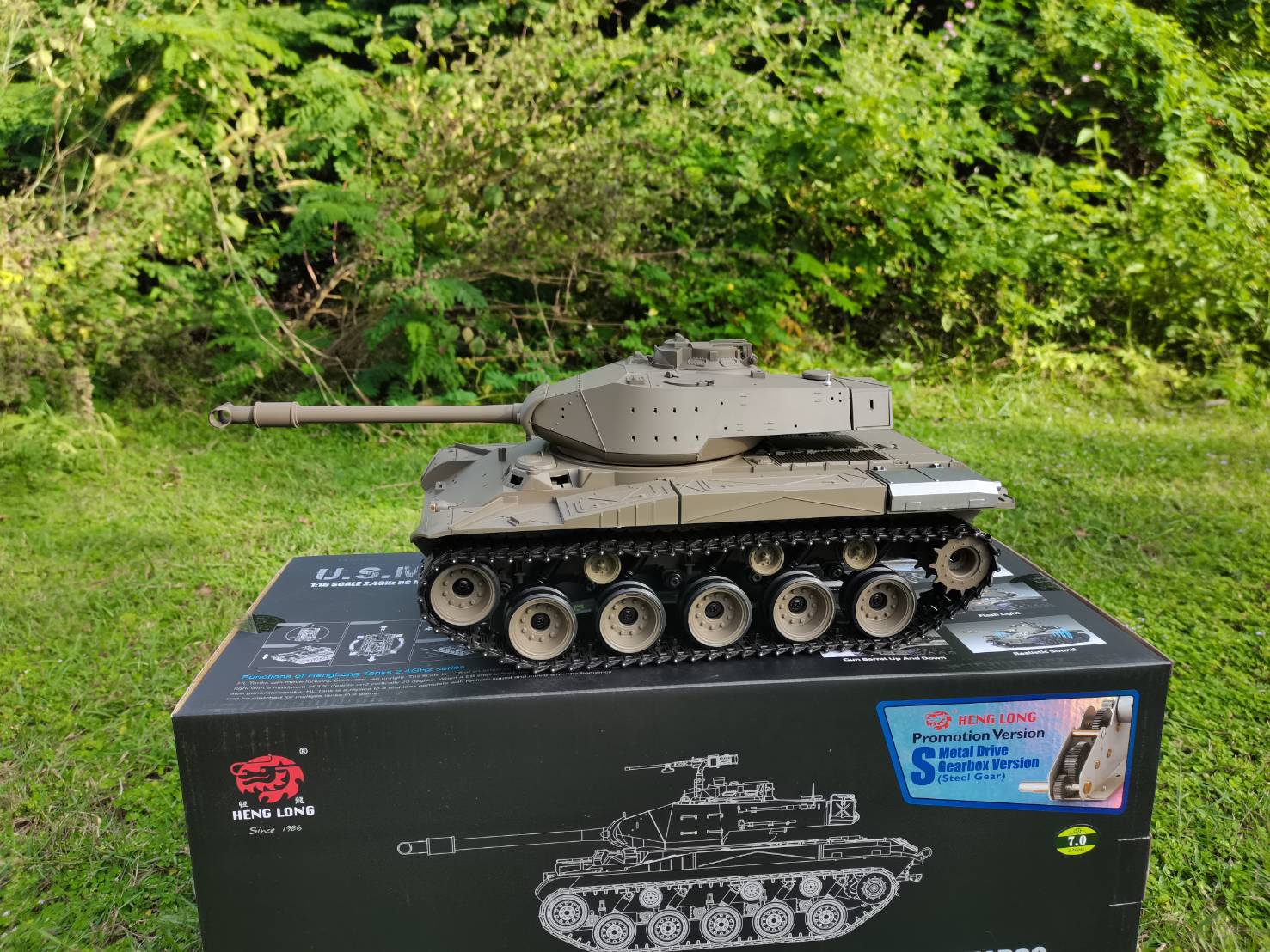 รถถังบังคับ HENG LONG 1/16 U.S. M41A3 WALKER BULLDOG ระบบชุดเกียร์โลหะ ยิงกระสุนได้มีควันและเสียงเคื่องยนต์ ระบบการทำงานเหมือนจริงมากๆ