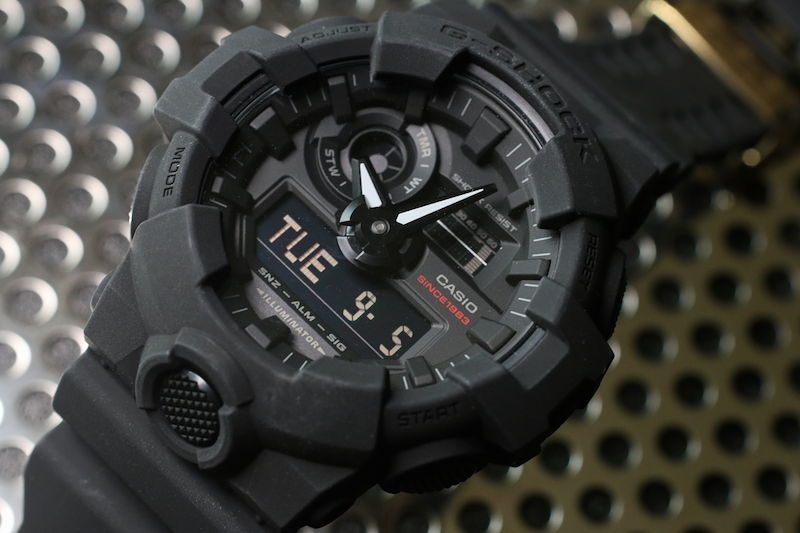 Casio G-shock ชาย GA-835A-1ADR 35th Anniversary Limited Edition