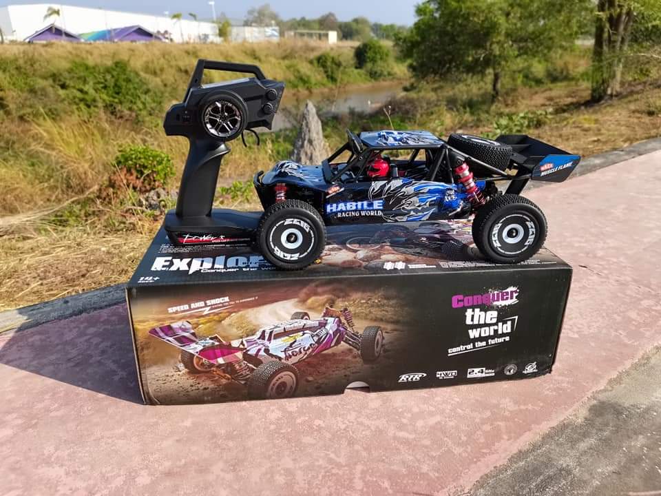 รถบังคับวิทยุ: Wltoys Item No:124018 มาตราส่วน: 1/12 ความเร็วสูงสุด: 60 กม. / ชม ระบบพลังงาน ESC: แผงวงจรรวม Motor:550 brushed motor