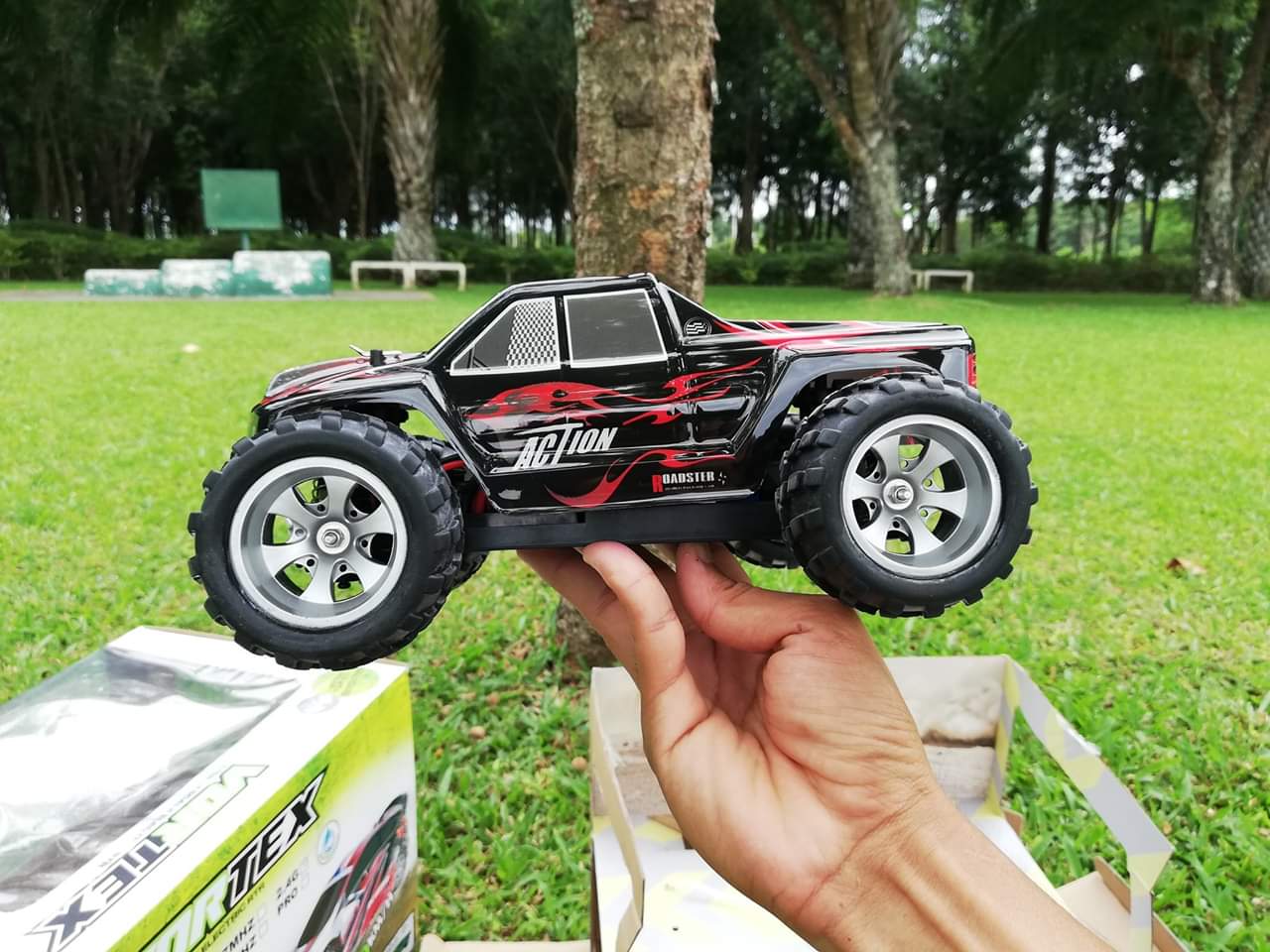 รถบังคับวิทยุ WLTOYS.A979Aขนาดสเกล 1/18 4WD 4X4 50KM.ชุดพร้อมเล่น