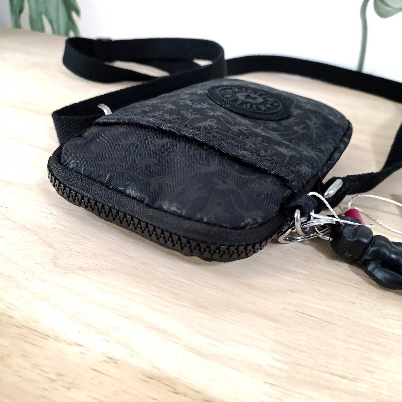 กระเป๋าใส่โทรศัพท์ KIPLING Tally crossbody กระเป๋าคิปลิ้ง