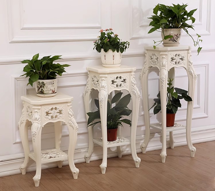 กระถางต้นไม้หลุยส์ 01