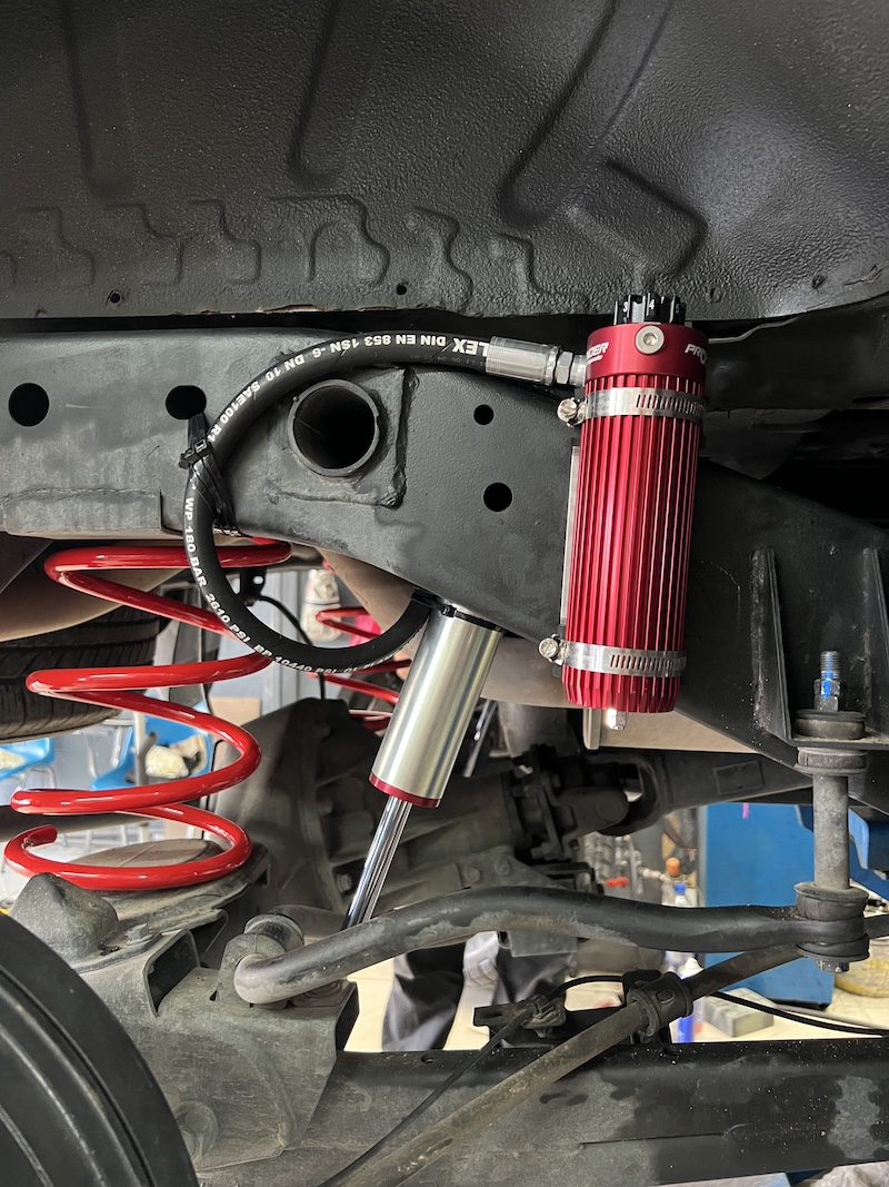 ติดตั้งโช้คอัพ Profender Hybrid Set (Queen Series คู่หน้า และ Monotube Subtank คู่หลัง) สำหรับ Mitsubishi Pajero ที่ร้านยางเจริญรุ่งเรือง นนทบุรี ติดตั้งโช้คอัพ Profender Hybrid Set (Queen Series คู่หน้า และ Monotube Subtank คู่หลัง) สำหรับ Mitsubishi Pajero ที่ร้านยางเจริญรุ่งเรือง นนทบุรี