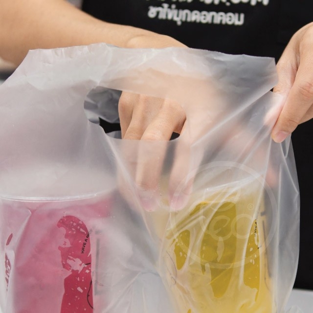 [Nคู่] ถุงใส่แก้ว เต็มใบ ถุงคู่ 2 ช่อง ถุงพลาสติก หิ้วแก้ว ไม่พิมพ์ลาย ถุงใส่แก้วน้ำพลาสติก แก้ว22ออนซ์ แพ็คละ 50 ใบ
