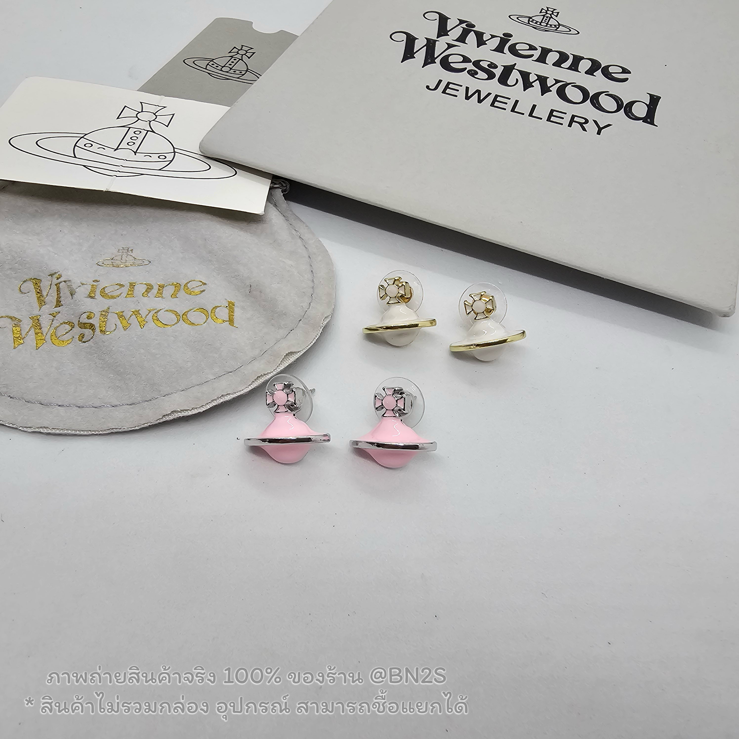 สีขาว | Vivienne Westwood Dripping Earrings ต่างหูวิเวียน เวสวุ๊ด จี้ดาวเสาร์ลงสี ชมพู สีจาว งานสวย สไตล์มินิมอล พร้อมส่งในไทย