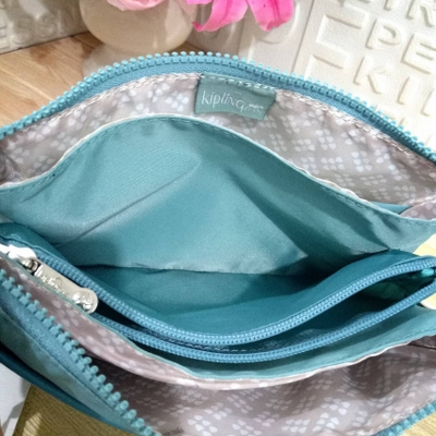 KIPLING กระเป๋าสะพาย กระเป๋าคิปลิ้ง RIRI Crossbody bag