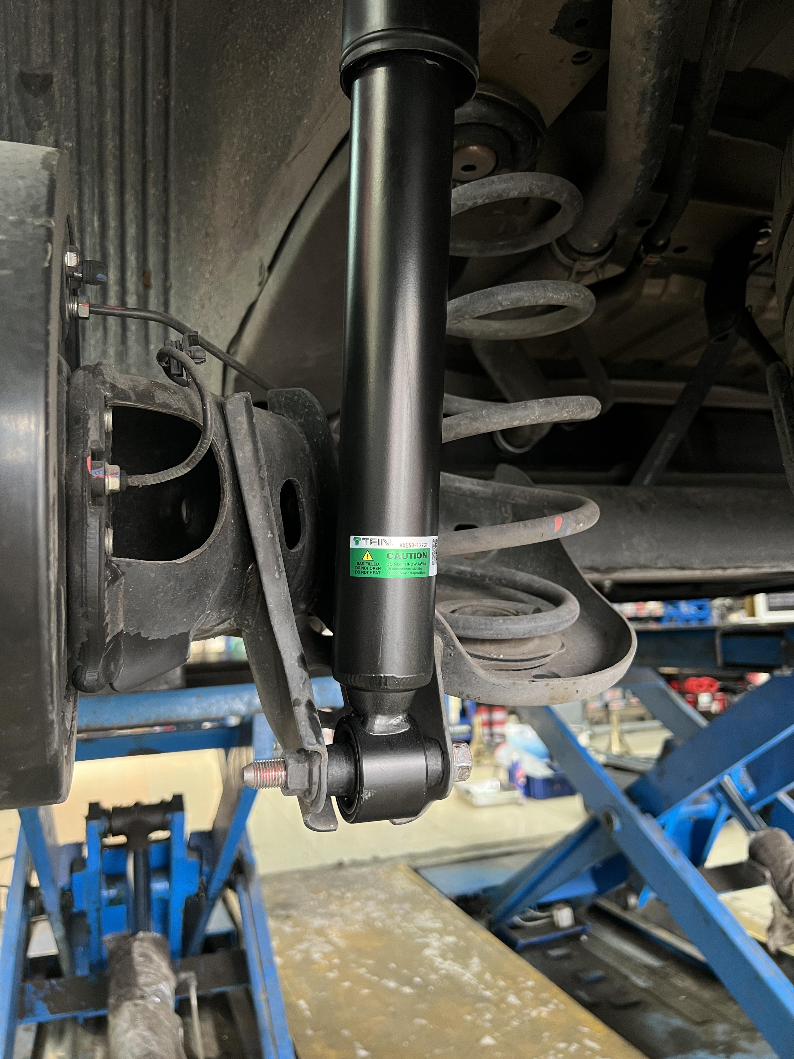 MITSUBISHI XPANDER เปลี่ยนโช้คอัพ ใช้งานประจำวันต้องการแบบนุ่มนวล [+] TEIN ENDURA PRO BASIC พร้อมอะไหล่ครบชุด Location : https://goo.gl/maps/HrNUAZXPN94KvxZ98? รถยนต์มีปัญหาไม่รู้ต้องแก้ตรงไหน ทางเรายินดี ตรวจหาปัญหาและหาวิธีแก้ บอกลูกค้าก่อนลงมือทำเสมอด้วยราคาเป็นธรรม เวลาบริการ วันจันทร์-วันอาทิตย์ 09:00 น. - 17.30 น. #TeinEnduraproBasic #TEIN #mitsubishixpander #โช้คอัพ #ช่วงล่าง #โช๊ค #ยางรถยนต์