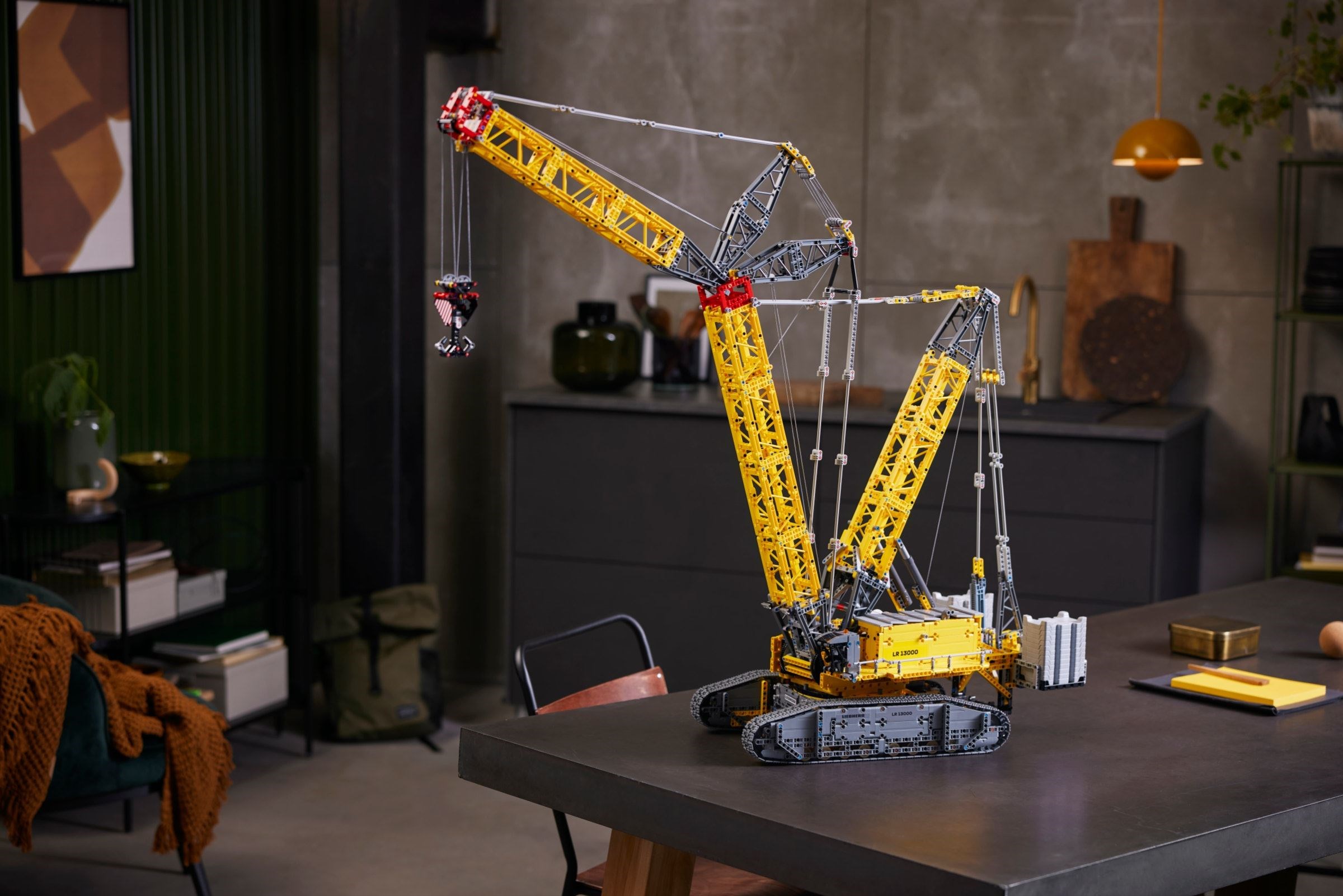 LEGO Technic เลโก้ 42146 Liebherr Crawler Crane LR 13000